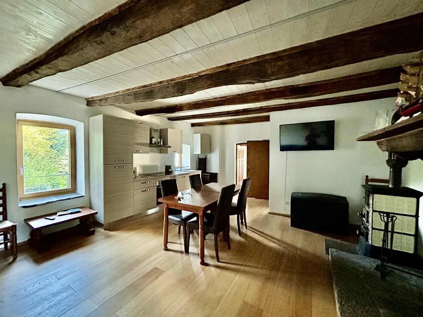 Charmante Rustikale Wohnung mit Seeblick - Foto 2 von 9