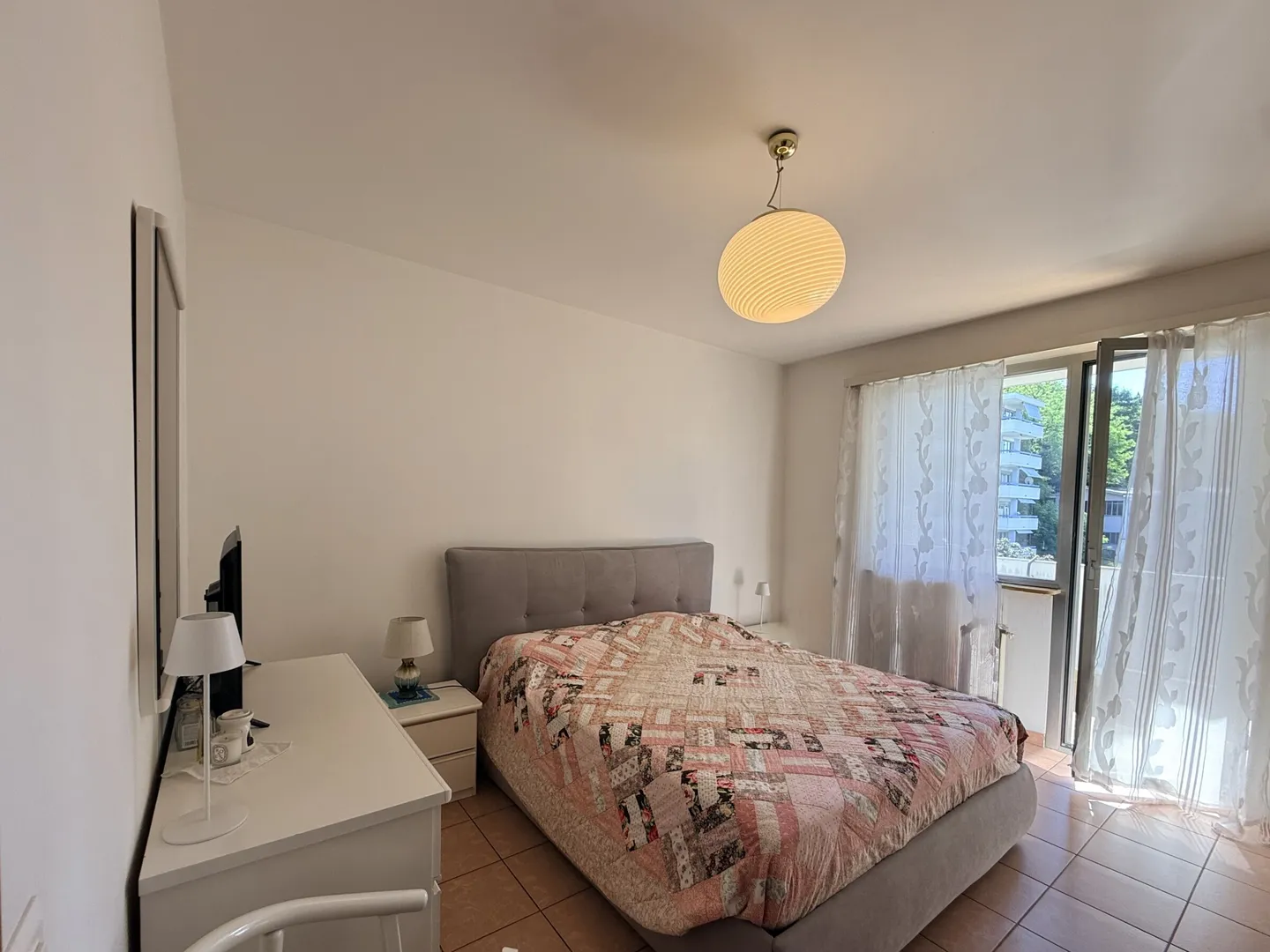 SPACIEUX 3.5 PIÈCES AVEC DEUX TERRASSES À MORBIO INFERIORE - Photo 7 sur 9