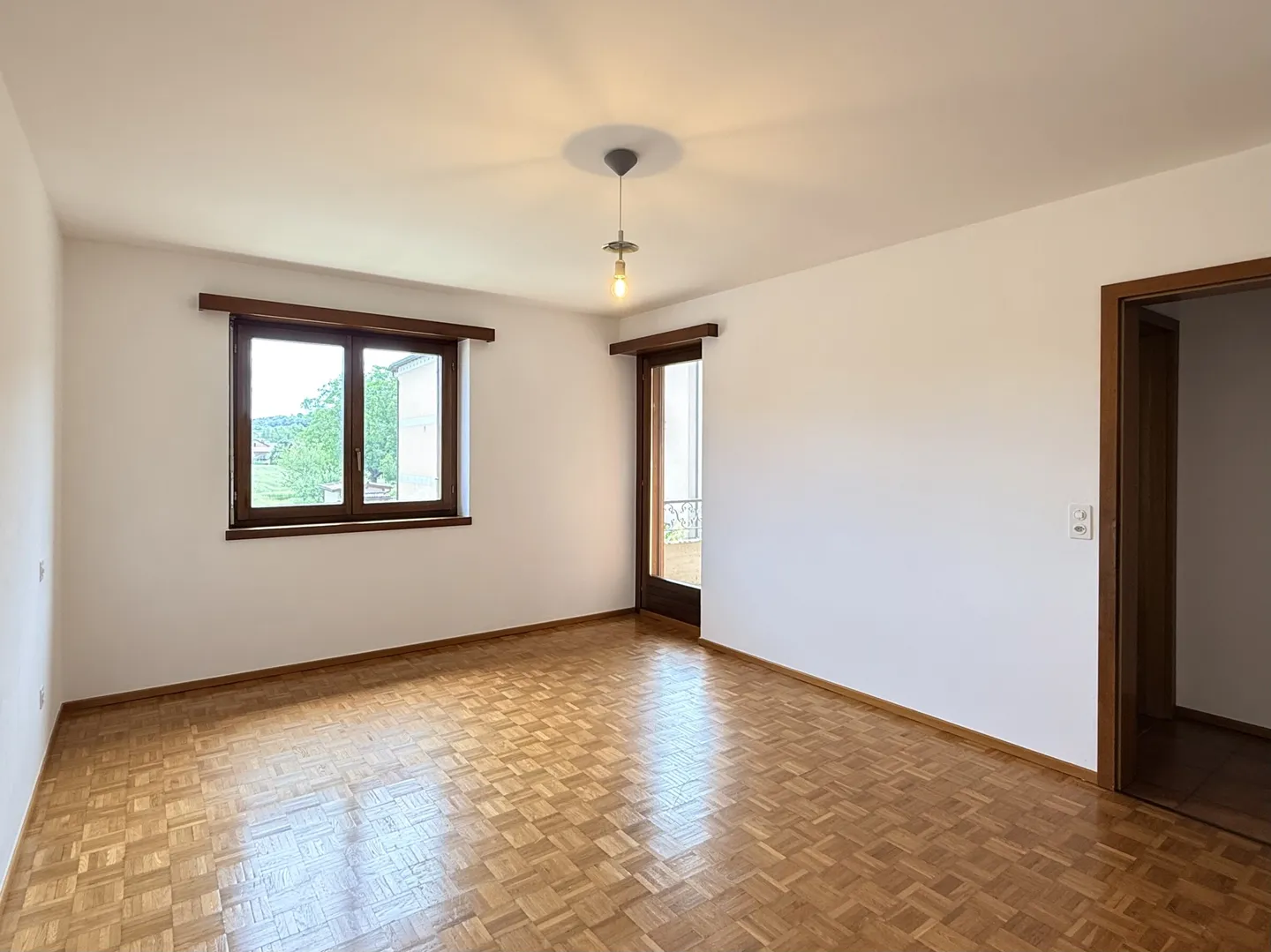 SPACIOUS 6-ROOM HOUSE WITH GARDEN AND CAVE IN GENESTRERIO - Photo 9 of 9