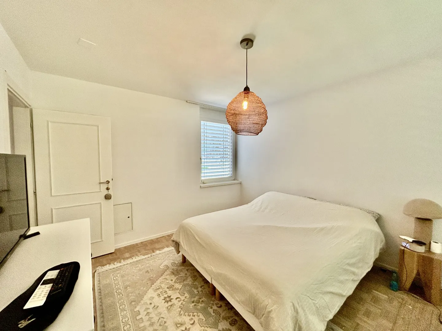 ZU VERMIETEN GERÄUMIGE VILLA MIT 6 ZIMMERN UND SEEBLICK IN NEGGIO - Foto 6 von 9
