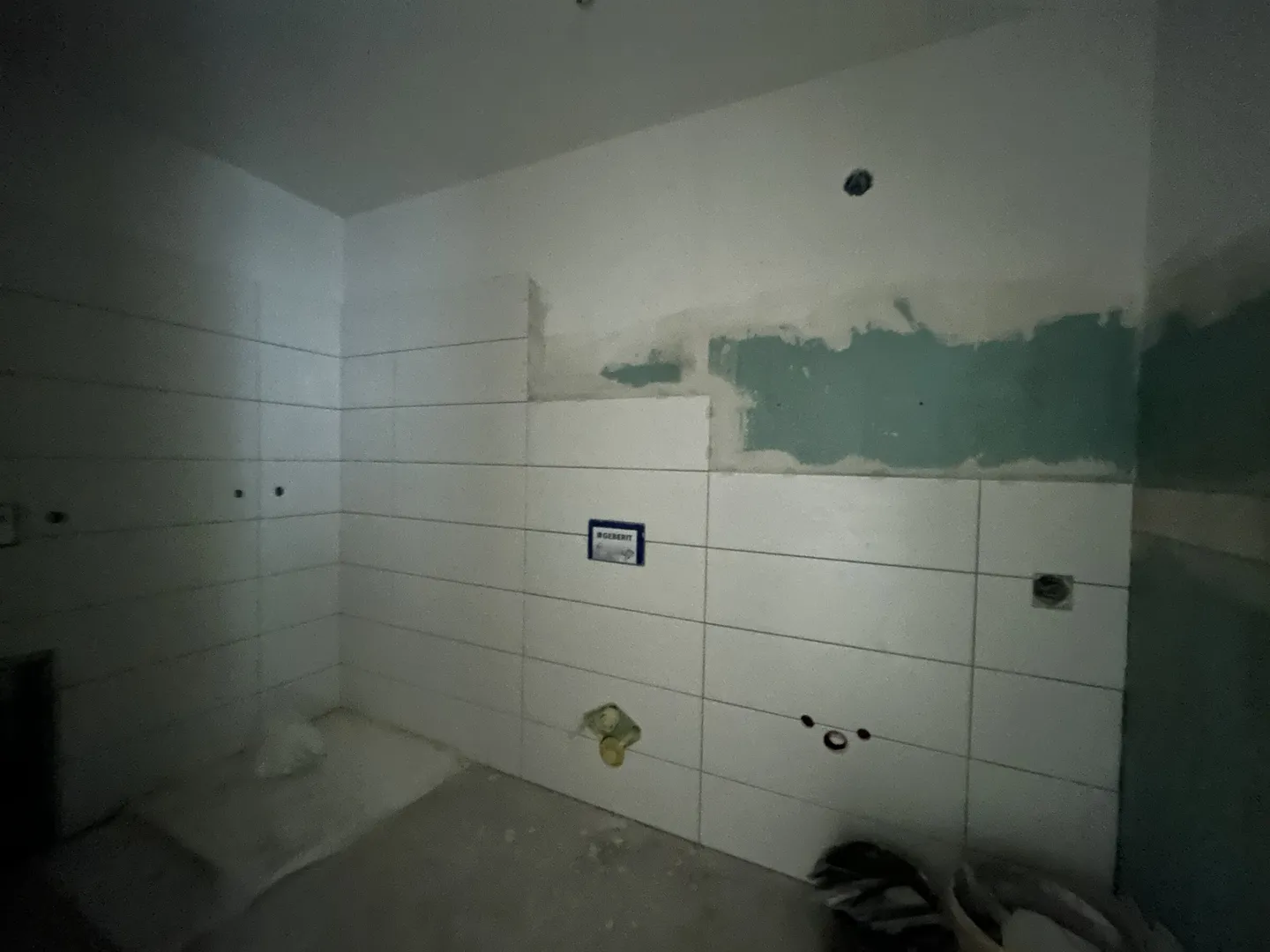 BELLISSIMO DUPLEX 3.5 LOCALI DI NUOVA COSTRUZIONE A BISSONE - Foto 2 di 9