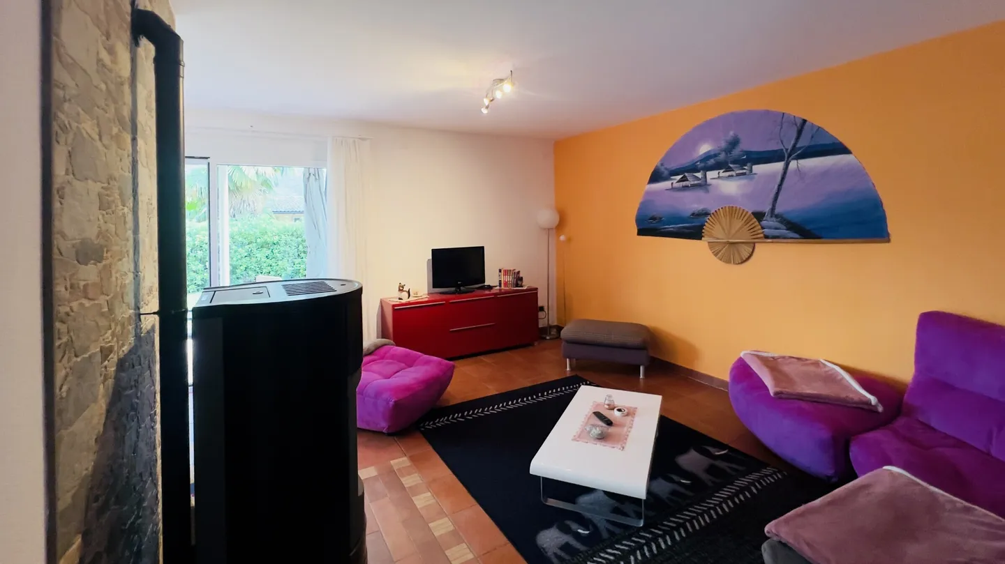 PRACHTVOLLE VILLA MIT 7,5 ZIMMERN UND PRIVATGARTEN IN MONTEGGIO - Foto 5 von 12