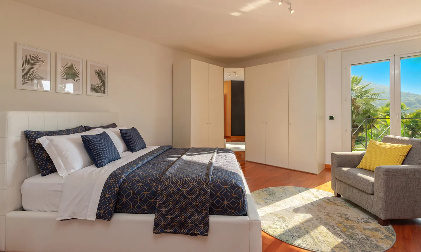 SPLENDID VILLA WITH 7.5 ROOMS AND PRIVATE GARDEN IN MONTEGGIO - Photo 4 of 12