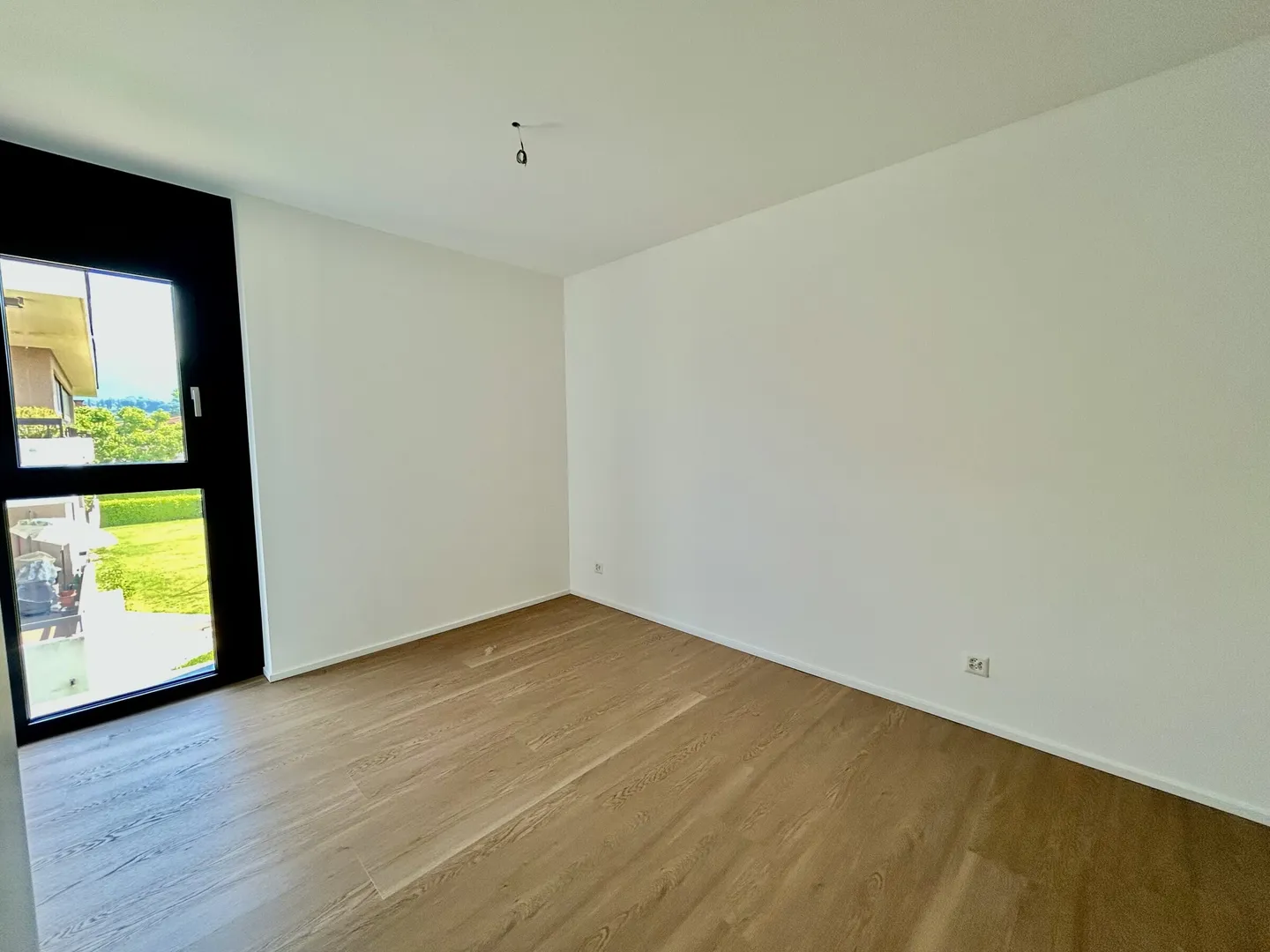 ZU VERMIETEN NEUE 3.5 ZIMMER MIT OFFENEM BLICK IN NOVAZZANO - Foto 8 von 9