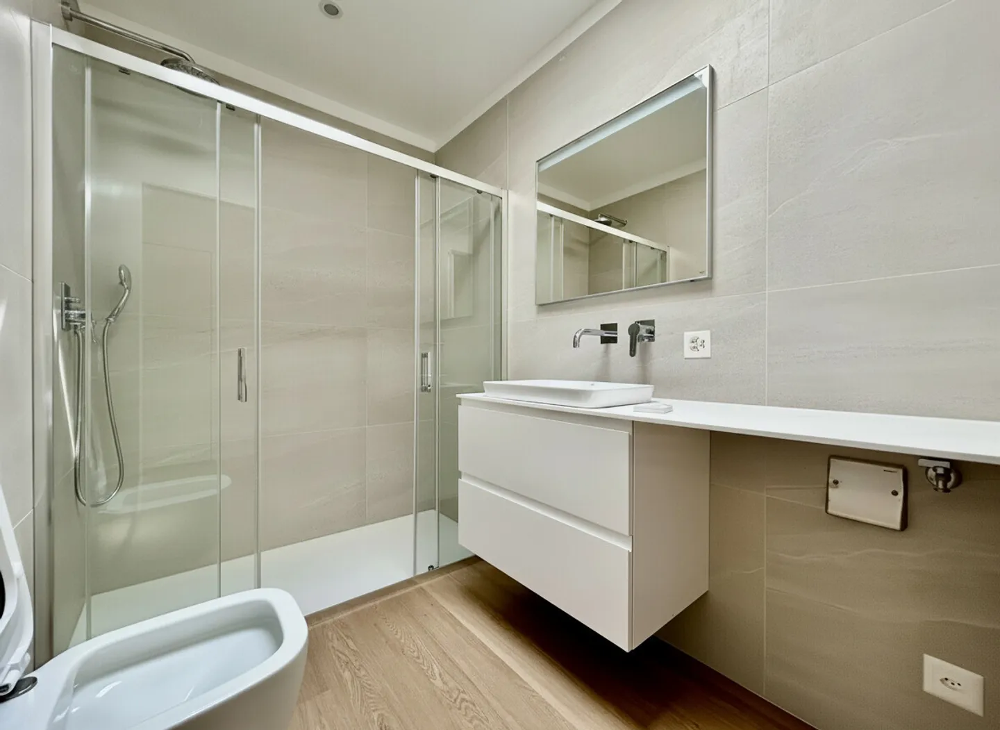 FOR RENT COMFORTABLE AND MODERN 1.5 ROOM APARTMENT IN NOVAZZANO - Photo 8 of 9