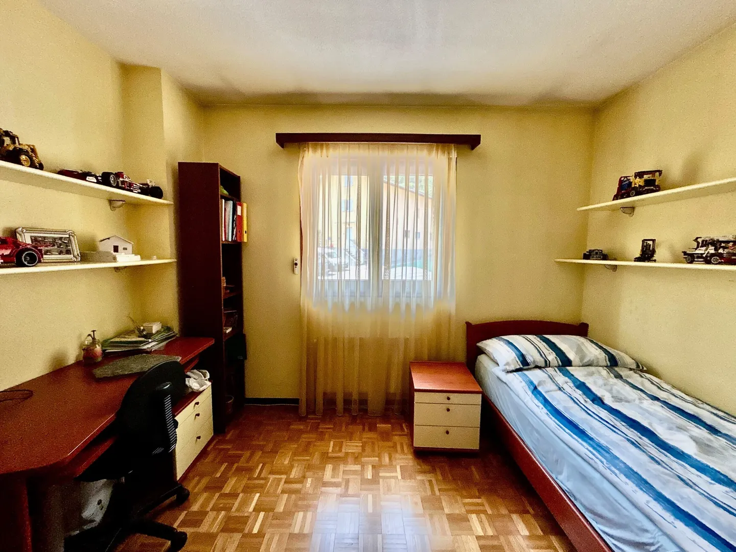 BELLISSIMA CASA DI 5.5 LOCALI CON GIARDINO A MEZZOVICO - Photo 7 sur 9