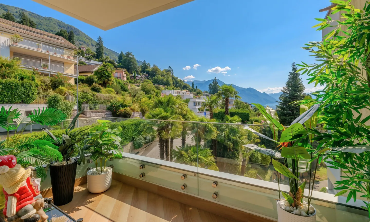 MERAVIGLIOSO 3.5 LOC. ARREDATO VISTA LAGO E PISCINA LOCARNO - Photo 5 sur 13