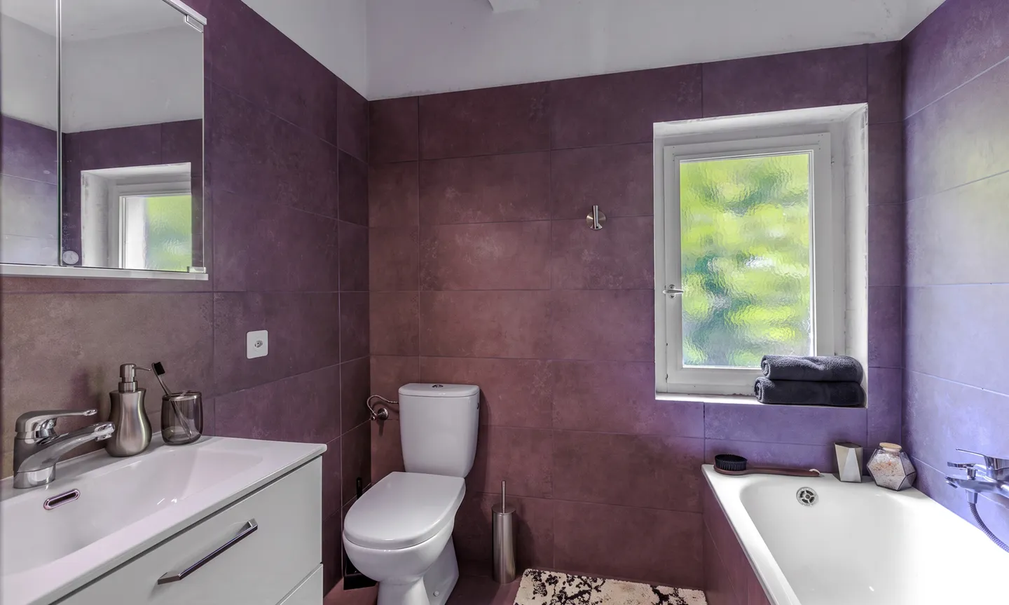 SCHÖNES TICINO HAUS MIT SEEBLICK IN CUGNASCO - Foto 6 von 9