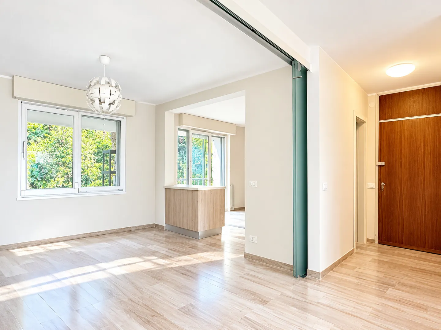Appartamento elegante con vista lago - Foto 3 di 13
