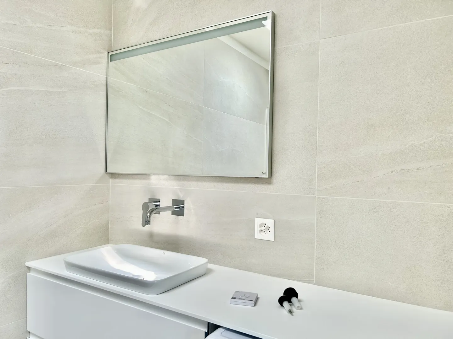 MODERNE ET CONFORTABLE 1.5 PIÈCES À LOUER À NOVAZZANO - Photo 6 sur 9