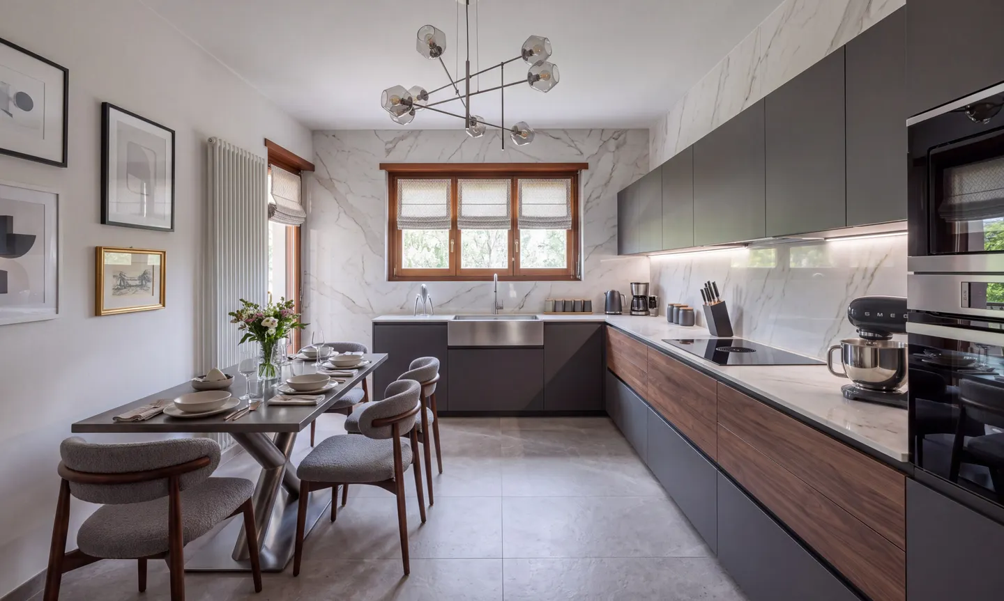 VILLA DE 6,5 PIÈCES AVEC GRAND JARDIN ET INTIMITÉ À CORTEGLIA - Photo 4 sur 13
