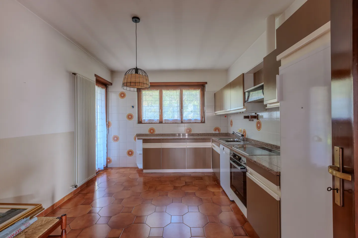 VILLA WITH 6.5 ROOMS, LARGE GARDEN AND PRIVACY IN CORTEGLIA - Photo 6 of 11