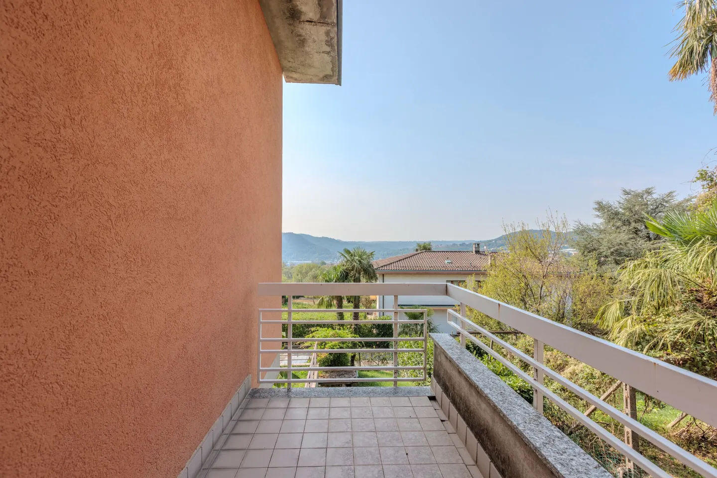 VILLA WITH 6.5 ROOMS, LARGE GARDEN AND PRIVACY IN CORTEGLIA - Photo 8 of 11