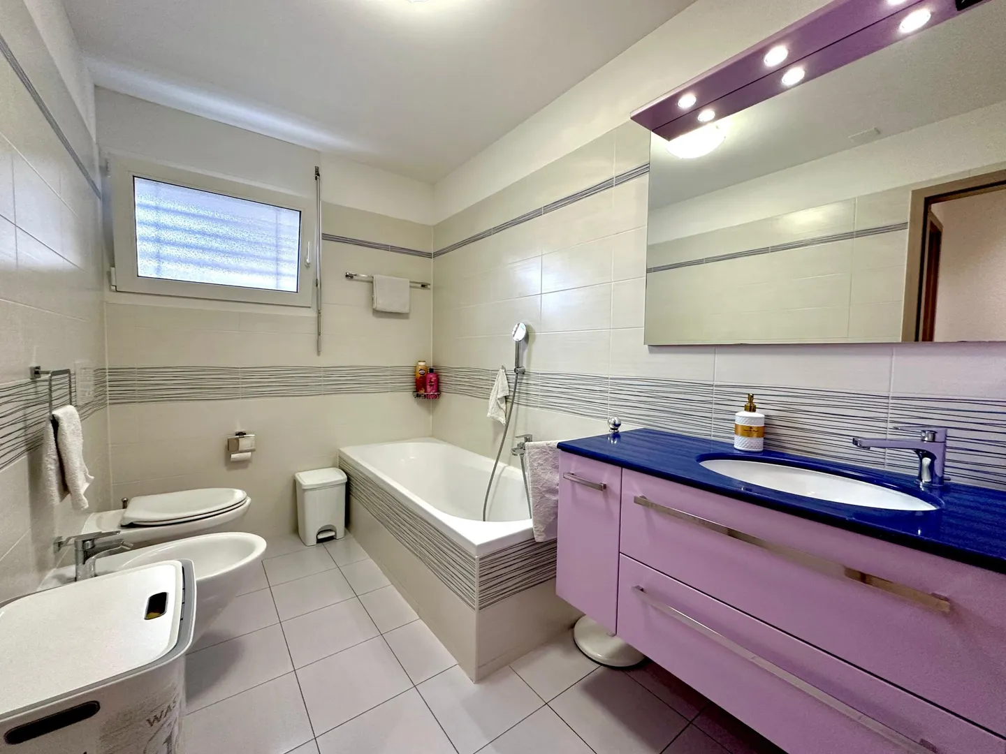 Appartamento elegante con grande terrazza - Foto 6 di 9