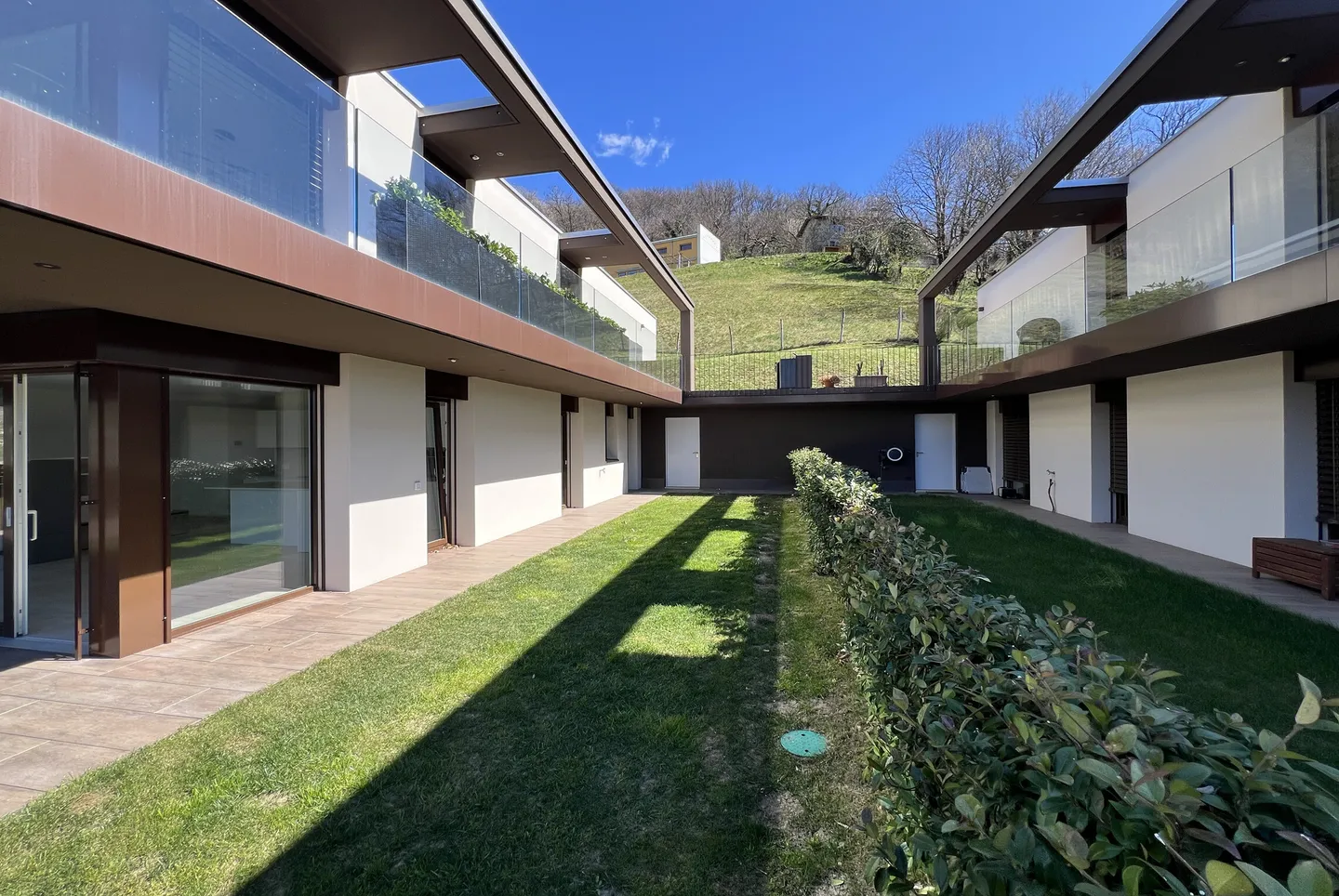 MODERNE ET SPACIEUX 3.5 PIÈCES AVEC JARDIN PRIVÉ À ROVIO - Photo 11 sur 12