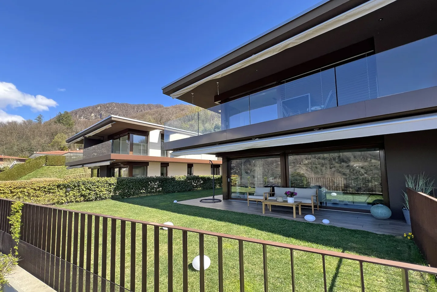 MODERNE ET SPACIEUX 3.5 PIÈCES AVEC JARDIN PRIVÉ À ROVIO - Photo 1 sur 12