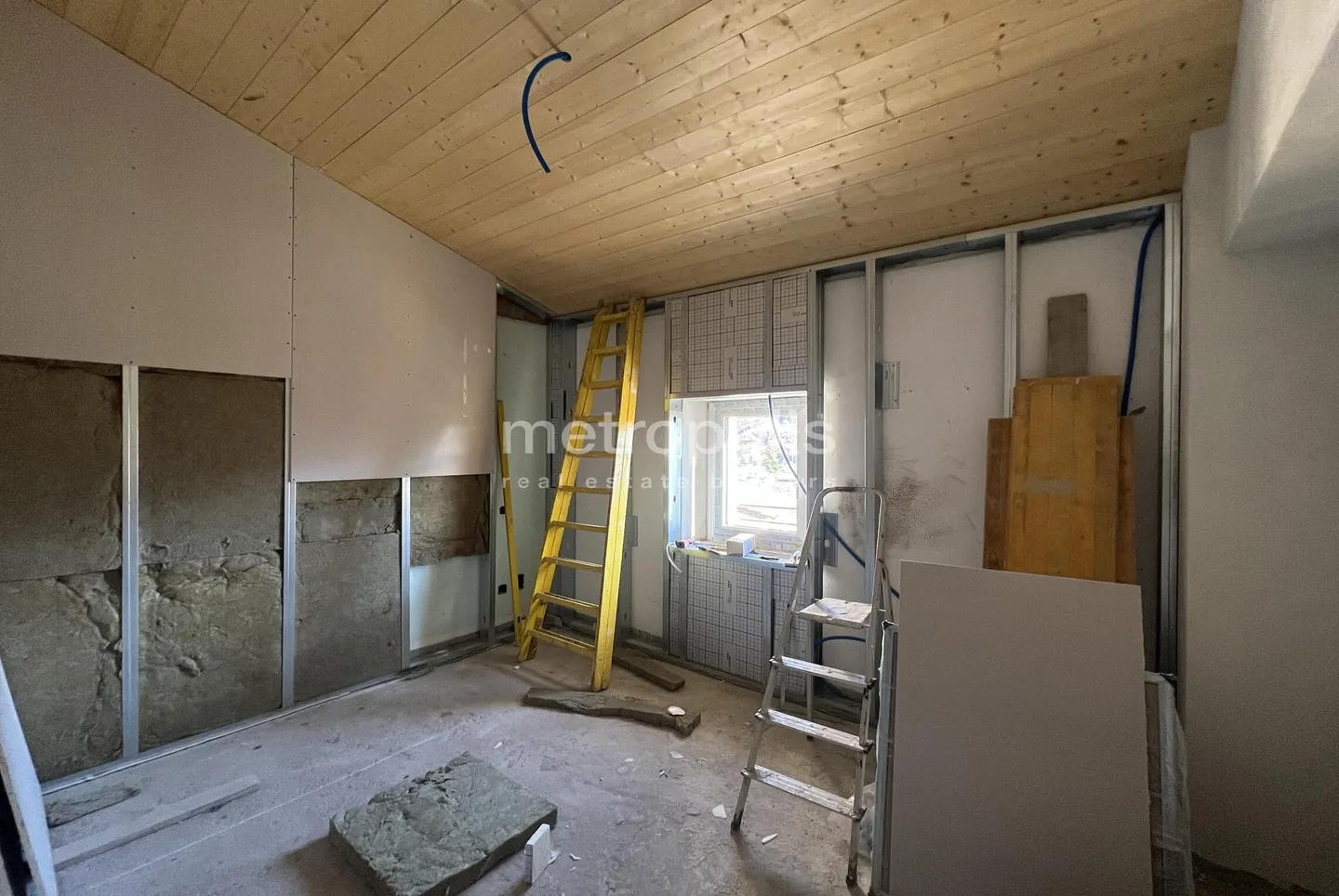 3.5 ROOM ATTIC RENOVATED WITH OPEN VIEW - AROGNO - Photo 4 of 10