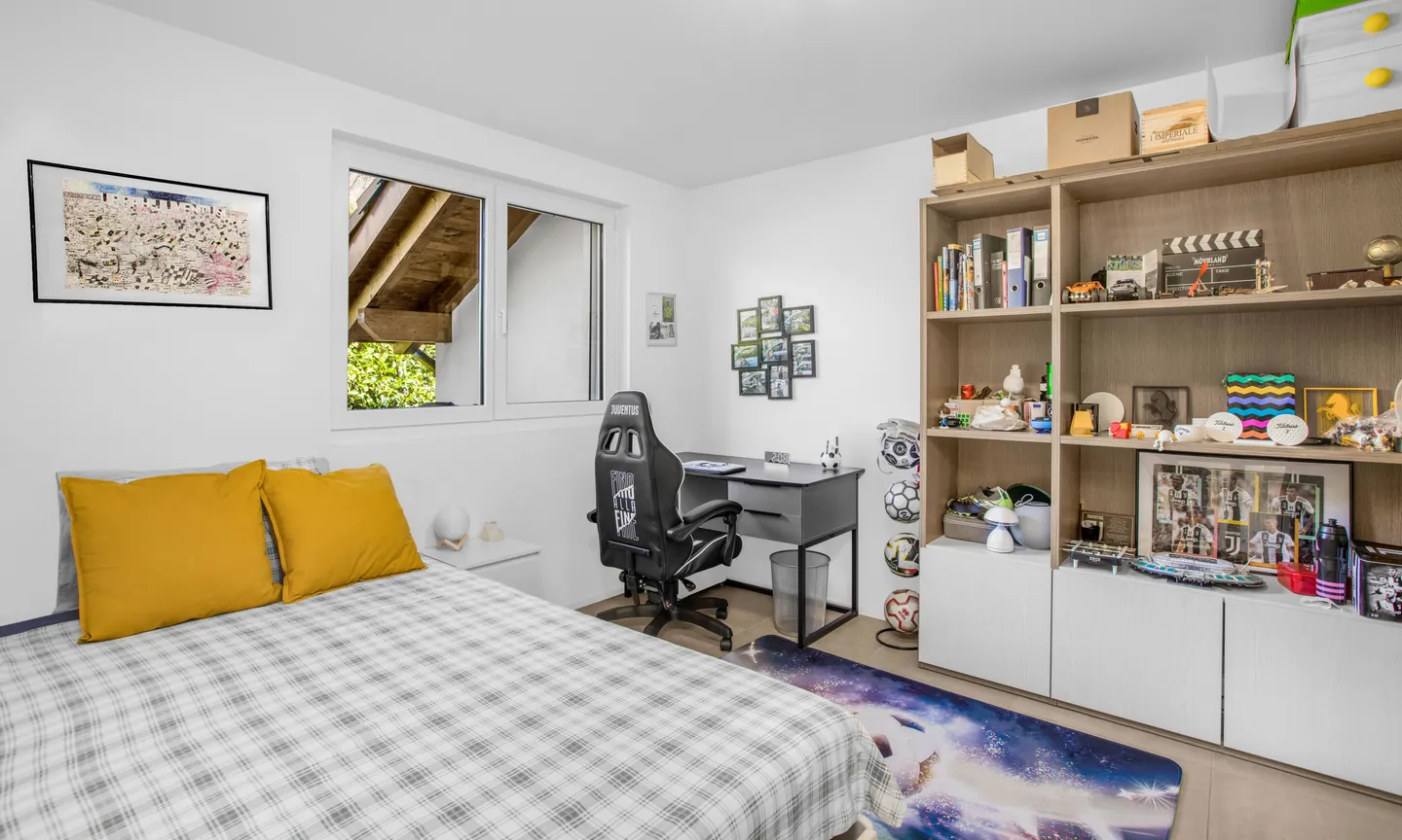 STUNNING AND BRIGHT PENTHOUSE WITH 5 ROOMS IN CURIO - Photo 7 of 9