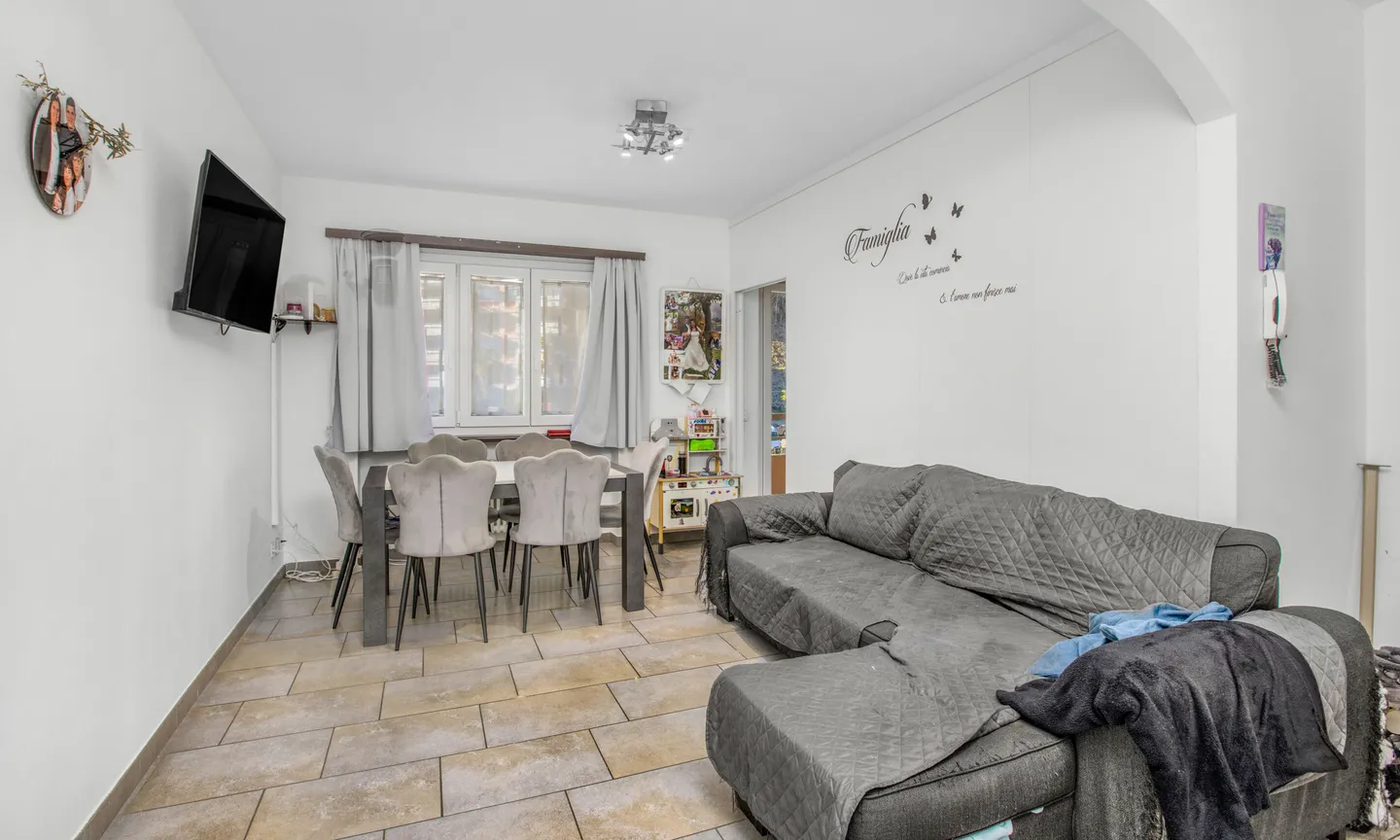 BRIGHT 4.5 ROOMS RENOVATED WITH BALCONY IN CASLANO - Photo 1 of 9