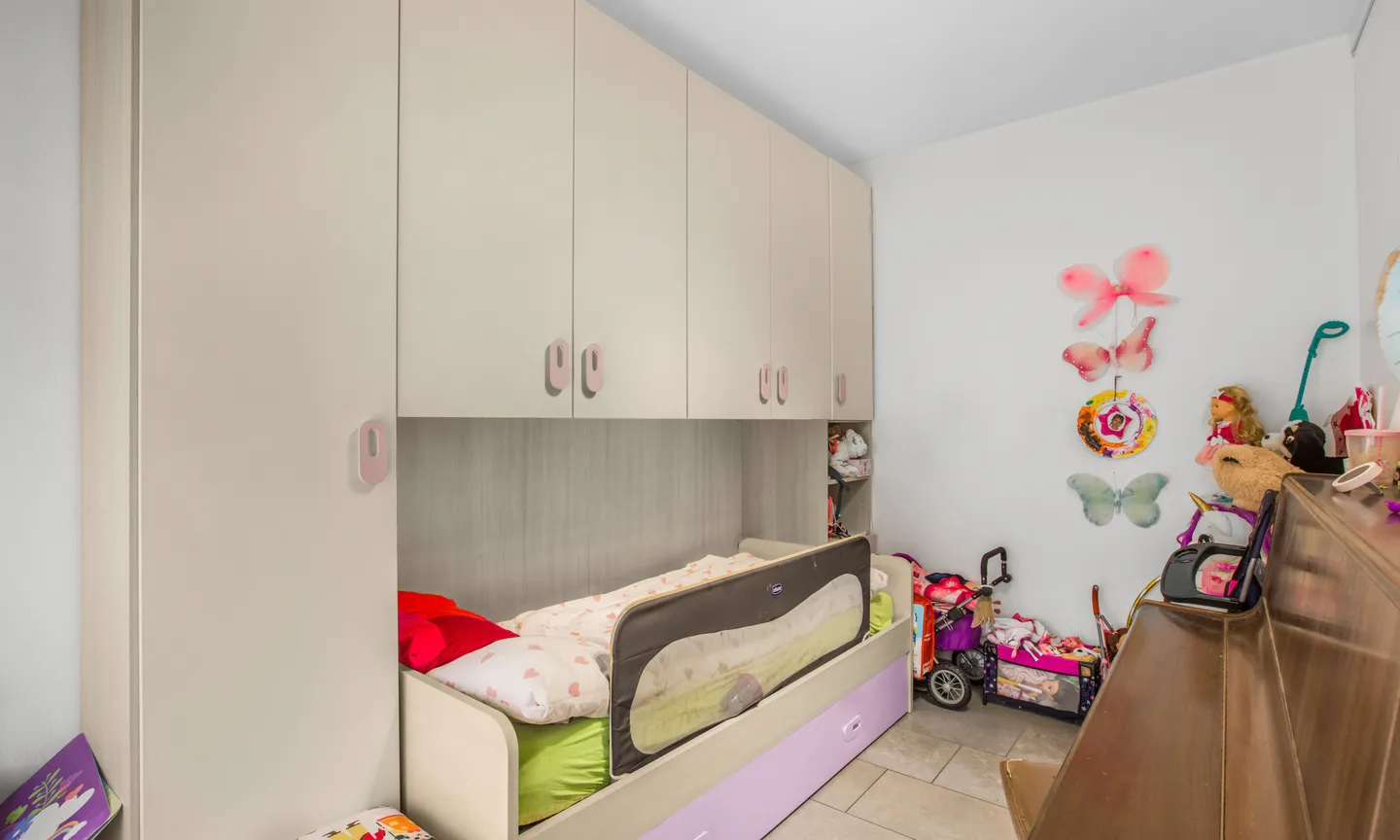 BRIGHT 4.5 ROOMS RENOVATED WITH BALCONY IN CASLANO - Photo 7 of 9