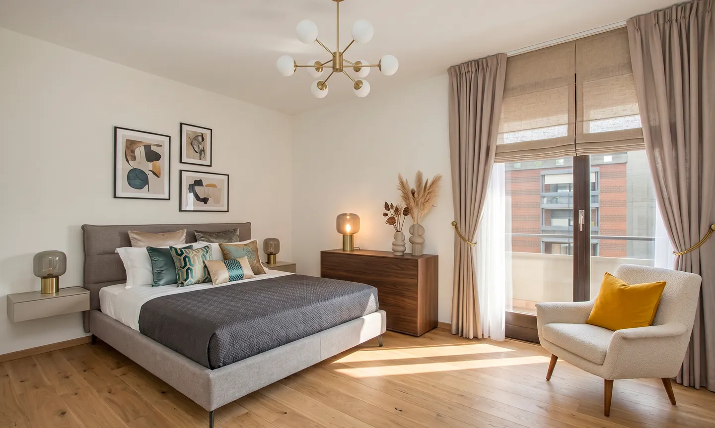 BRIGHT AND COMFORTABLE 3.5 ROOMS WITH TWO BALCONIES IN AGNO - Photo 9 of 10
