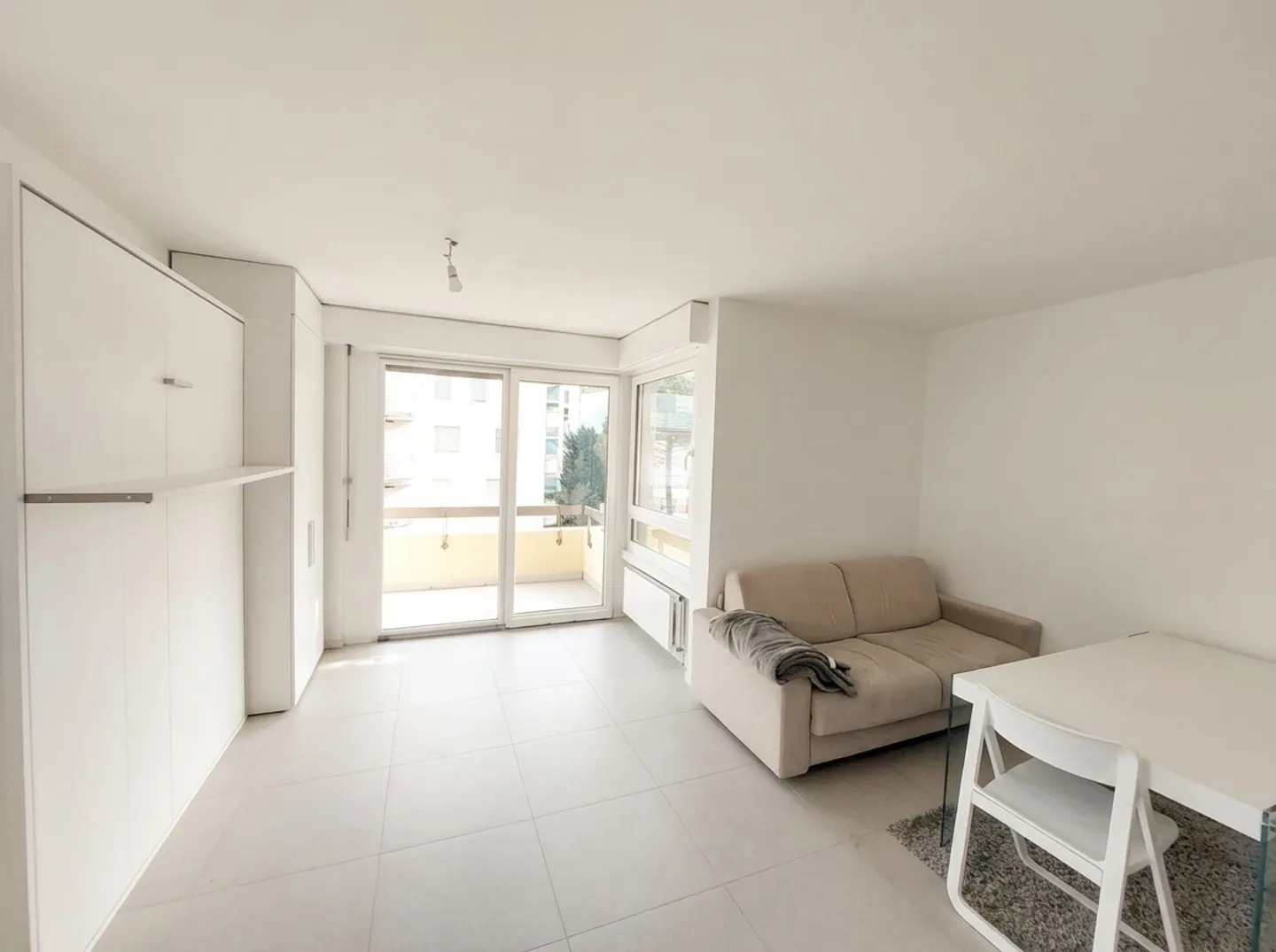 MODERN STUDIO WITH BALCONY IN PARADISO - Photo 1 of 6