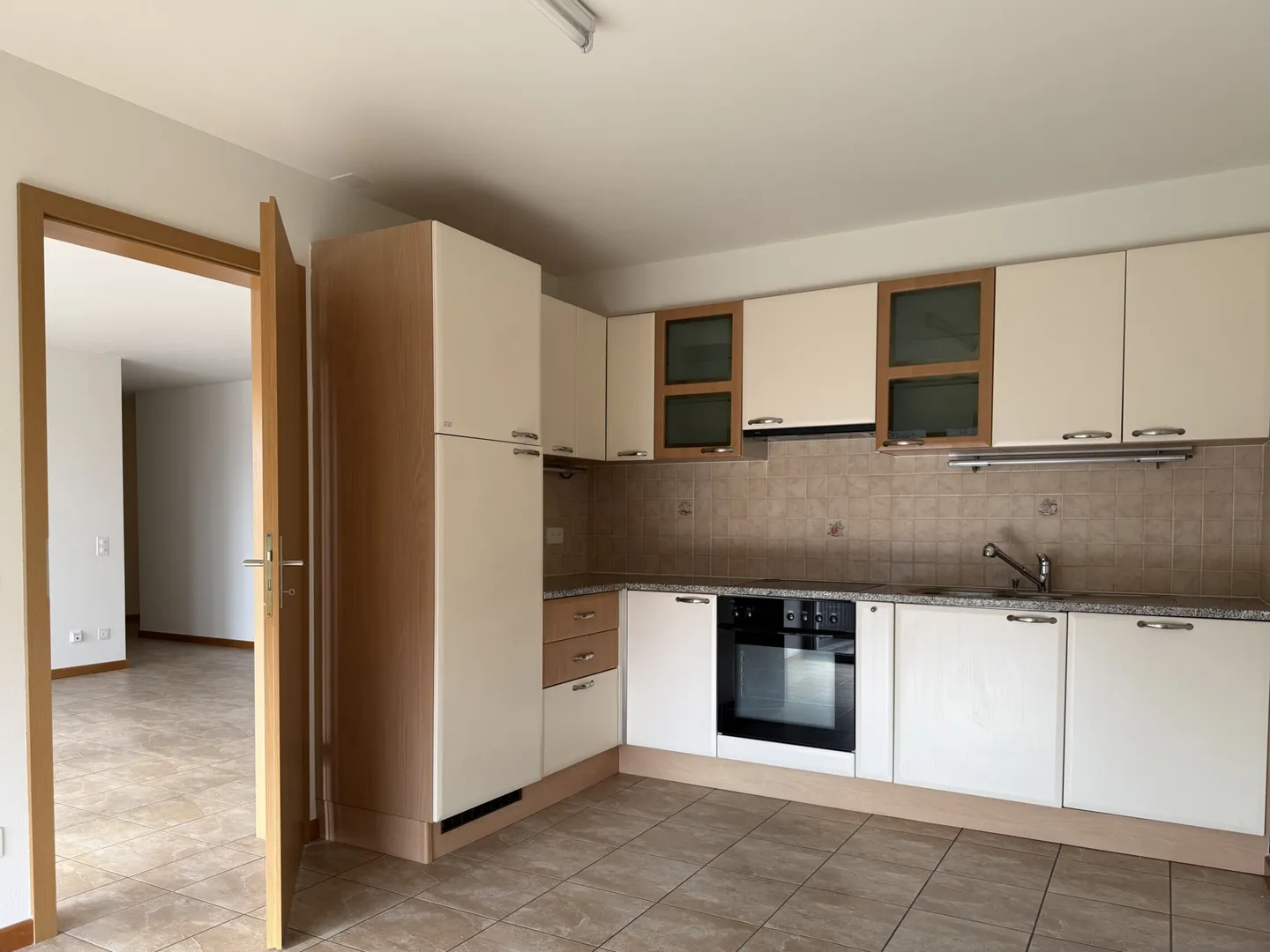 Appartamento spazioso con terrazza - Foto 3 di 9