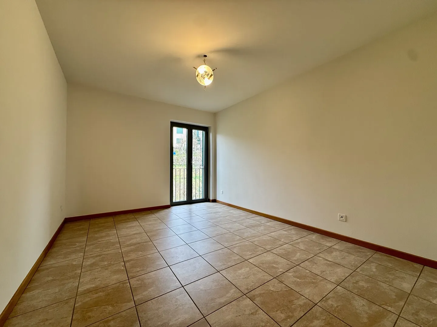 Appartamento spazioso con terrazza - Foto 8 di 9