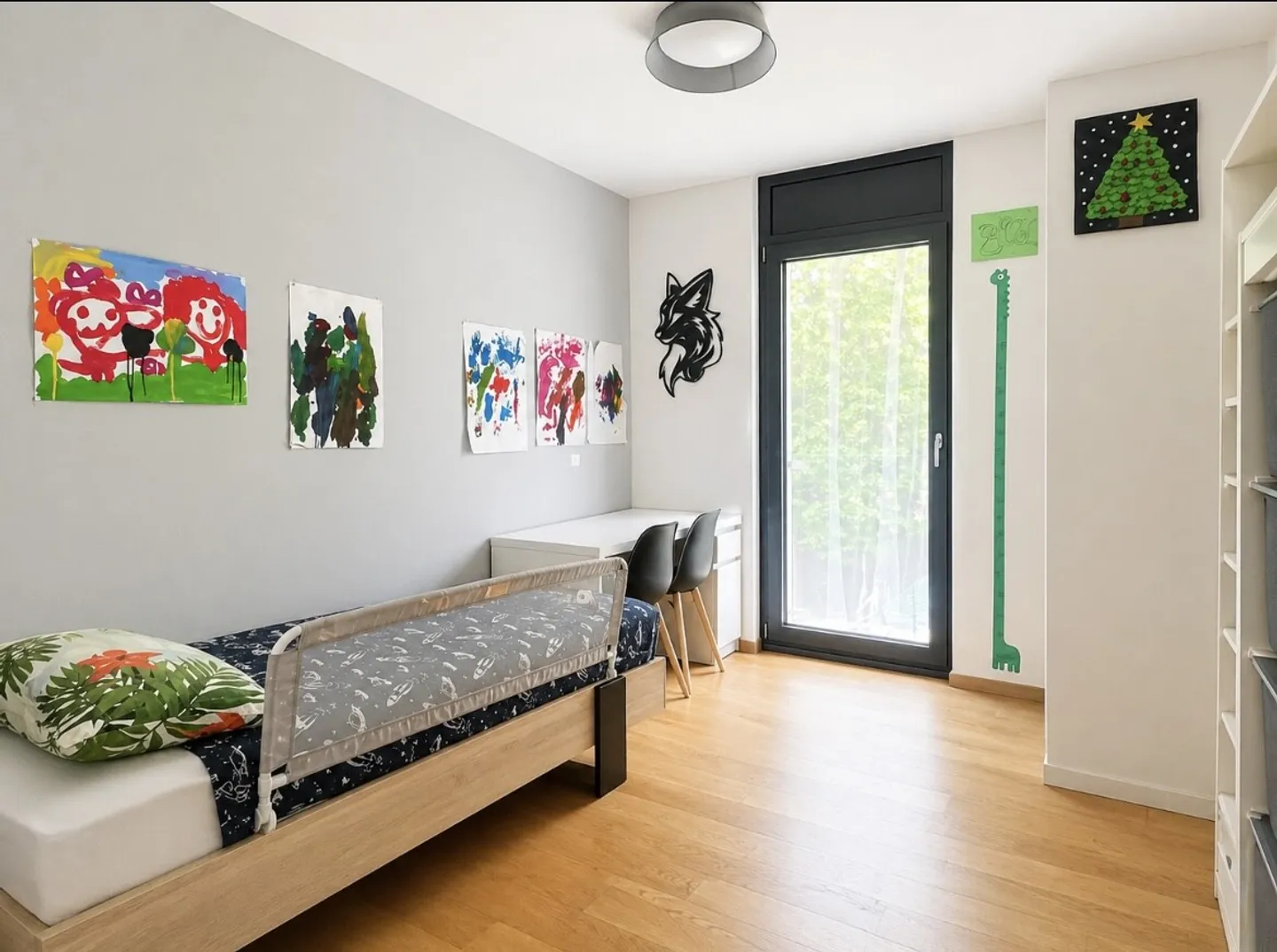 APPARTEMENT ÉLÉGANT 4.5 PIÈCES AVEC TERRASSE À DINO - Photo 7 sur 9