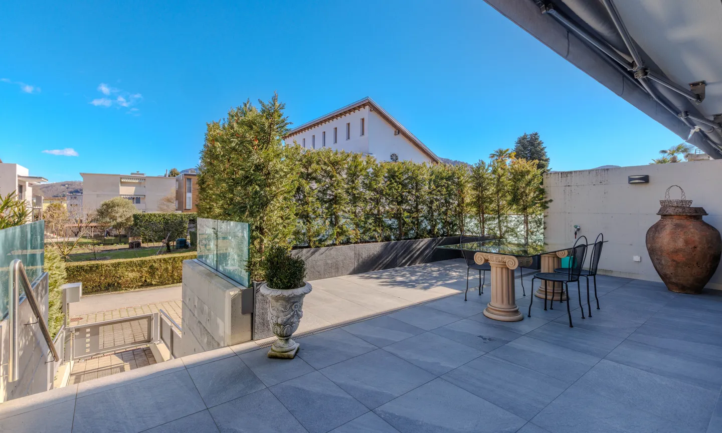 BEAUTIFUL TOWNHOUSE 4.5 ROOMS WITH GARDEN IN MAGLIASO - Photo 4 of 12