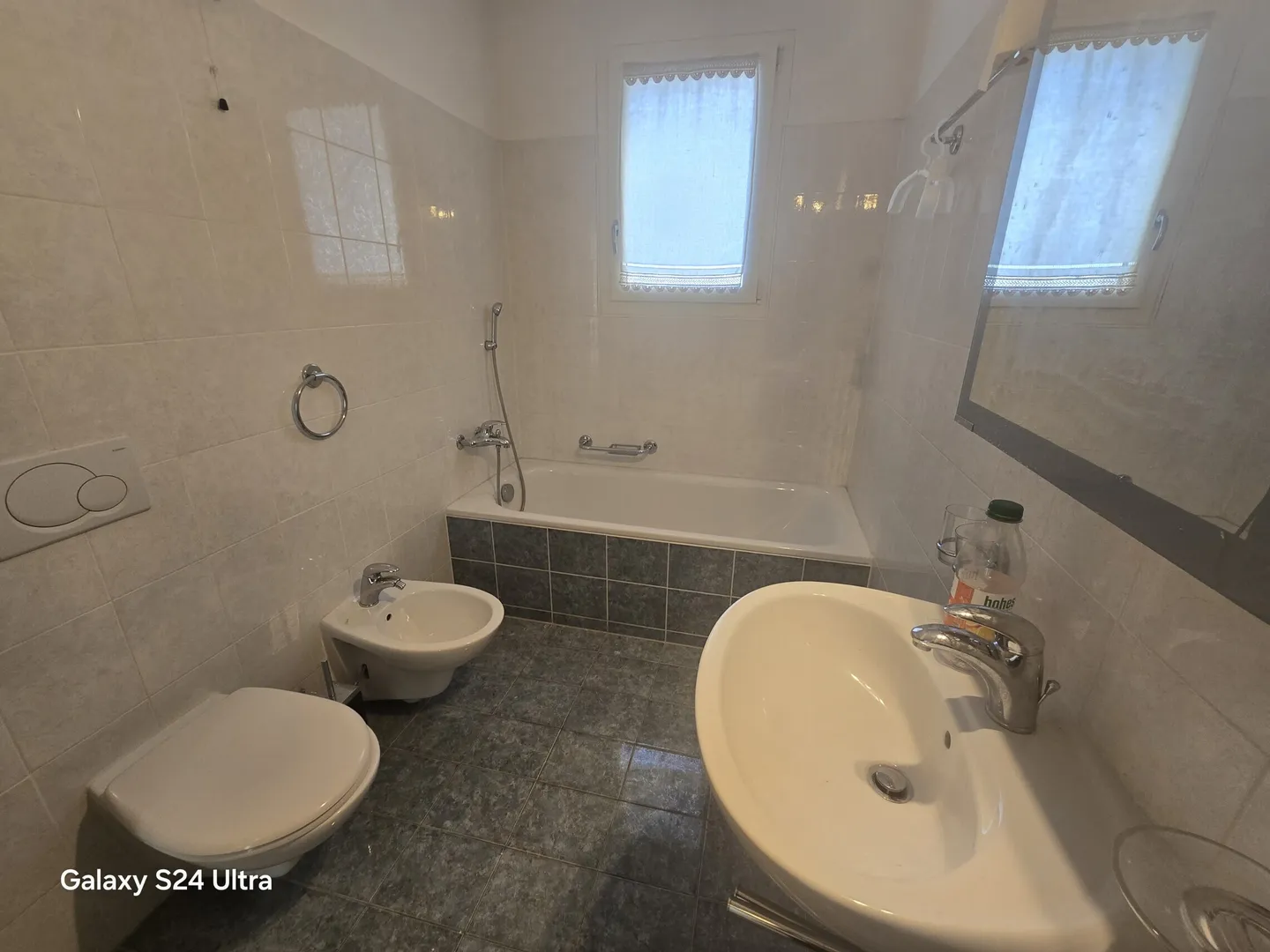 GERÄUMIGE 3.5-ZIMMER-WOHNUNG MIT GARTEN IN VIGANELLO - Foto 8 von 9