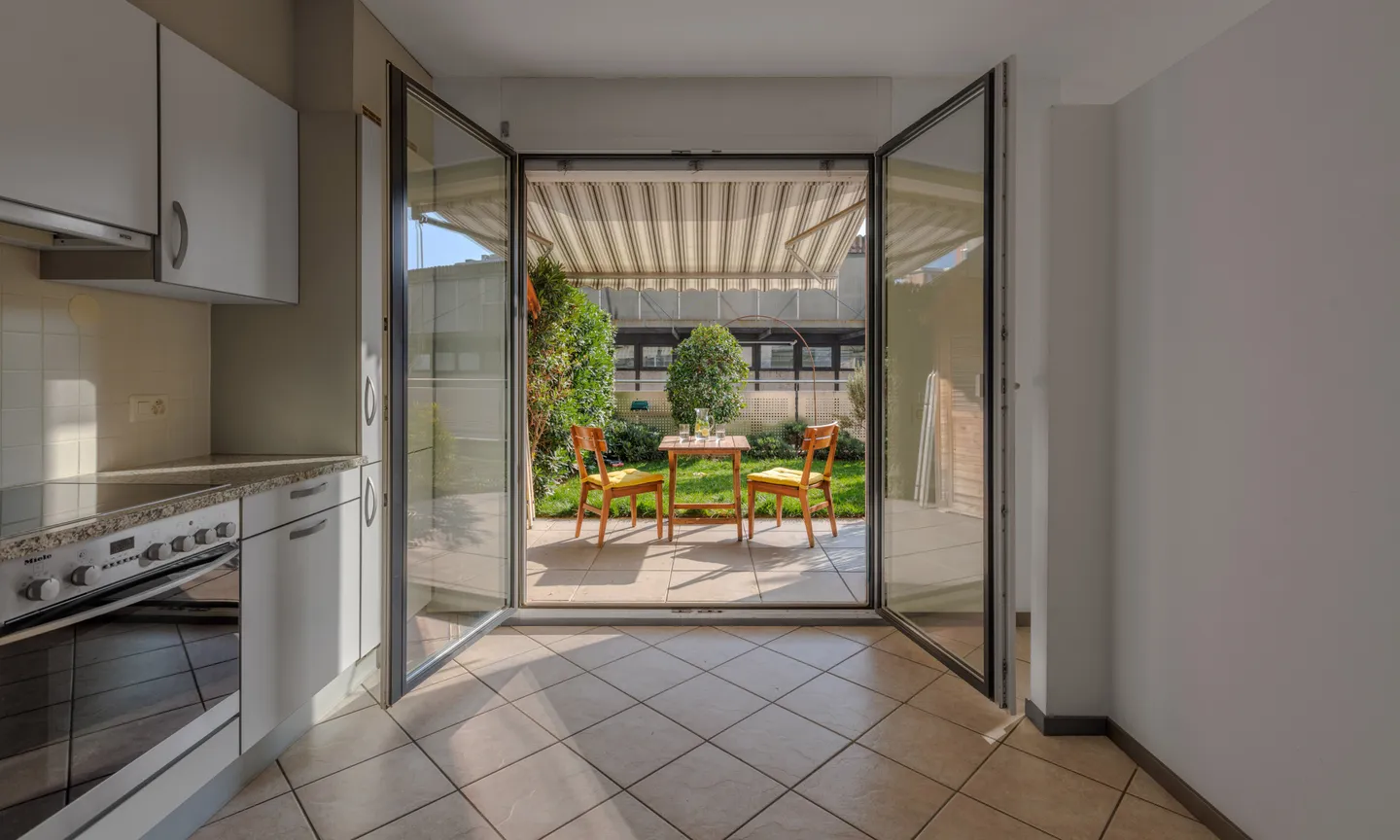 HELLER 3.5-ZIMMER-WOHNUNG MIT GARTEN IN VIGANELLO - Foto 3 von 10