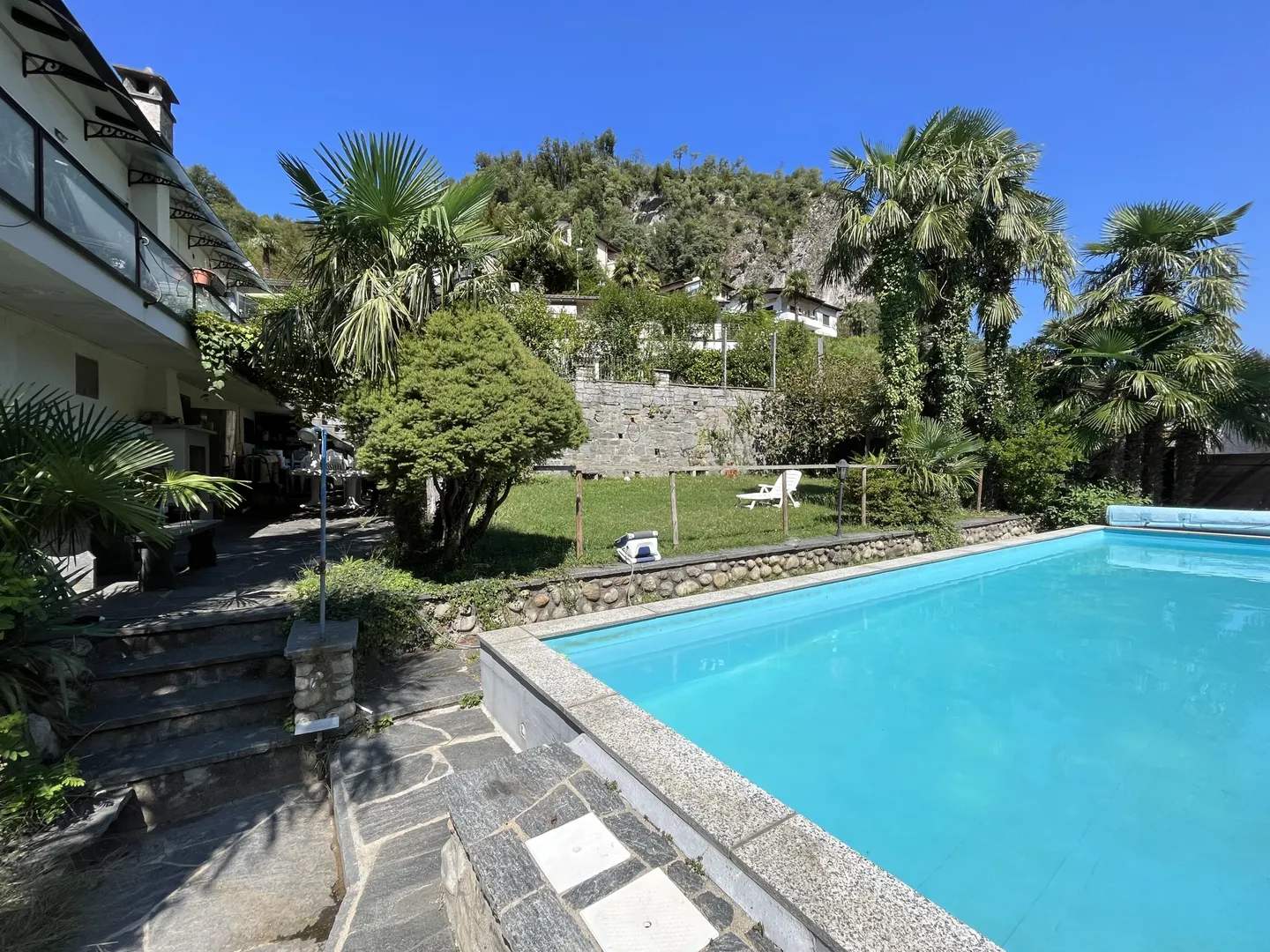 MODERN 2.5 ROOMS WITH GARDEN AND SWIMMING POOL IN BARBENGO - Photo 9 of 10