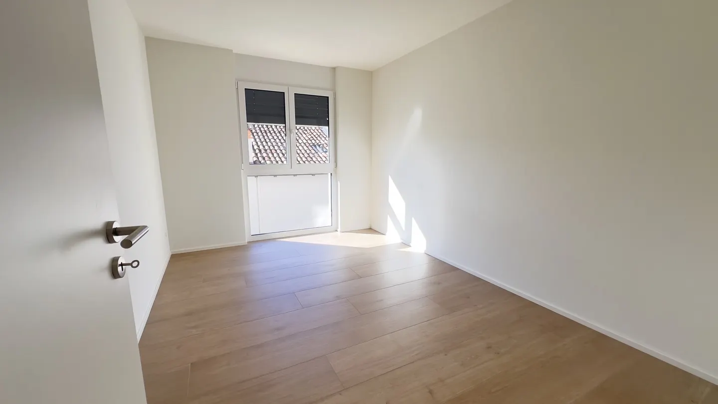 SPACIOUS AND EXCLUSIVE 4.5 ROOMS WITH GARDEN IN CAPRIASCA - Photo 8 of 13