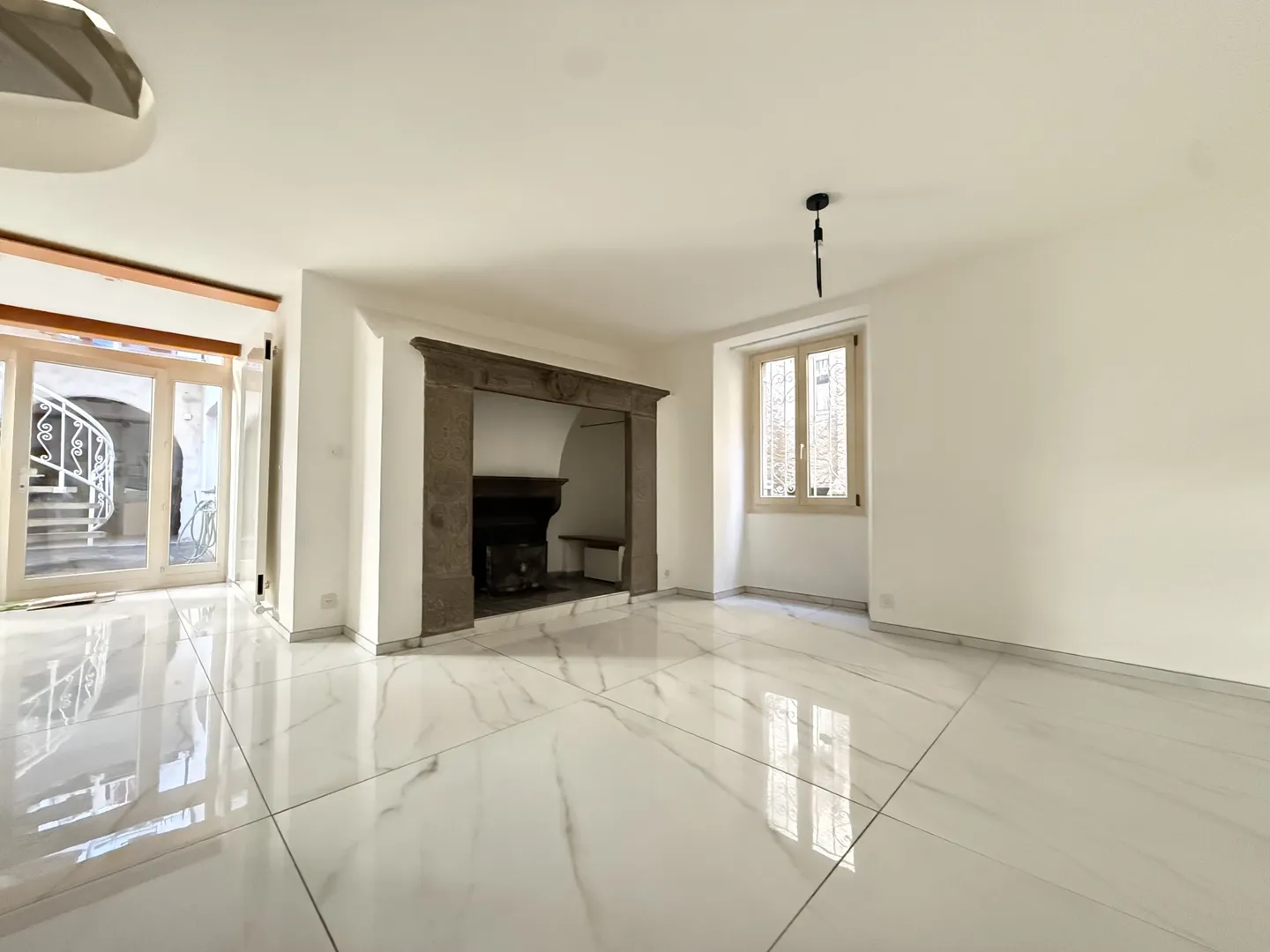 Elegante Triplex a Stabio - Foto 1 di 9