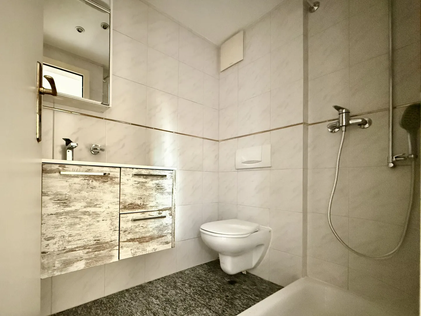 Elegante Triplex a Stabio - Foto 4 di 9