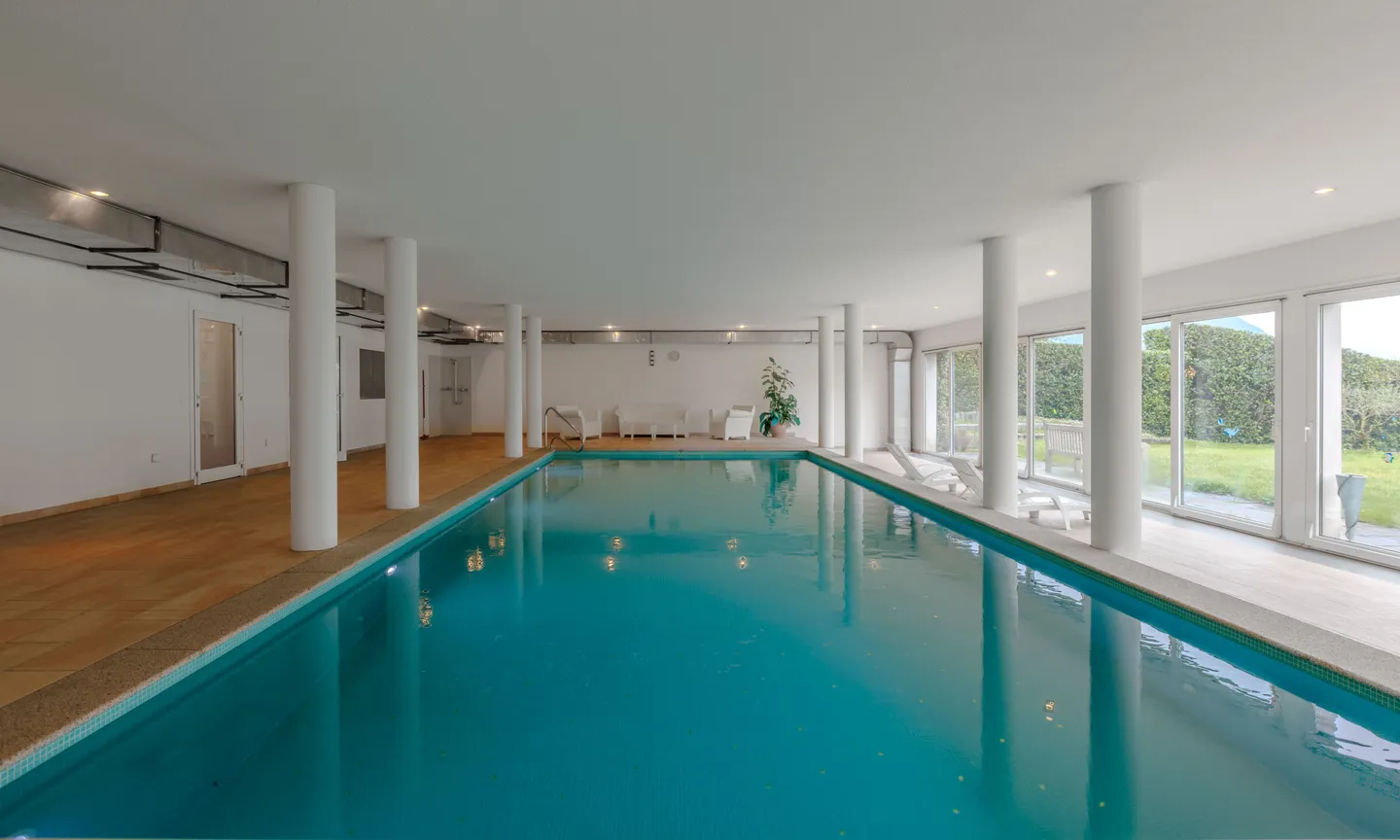 SUPER DUPLEX ATTIC 7.5 + LAKE VIEW AND POOL IN MONTAGNOLA - Photo 9 of 9