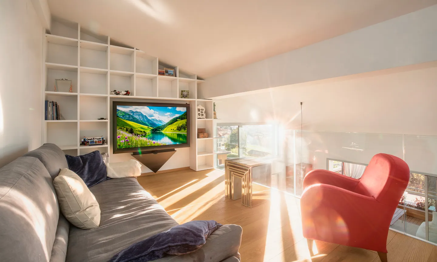 SUPER DUPLEX ATTIC 7.5 + LAKE VIEW AND POOL IN MONTAGNOLA - Photo 7 of 9