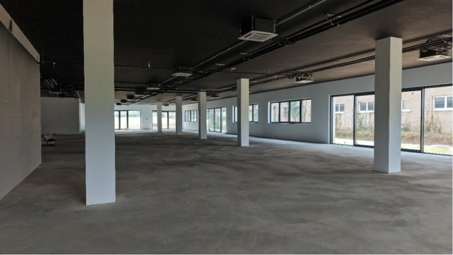 NEW MODULAR CRAFT/COMMERCIAL SPACE IN MENDRISIO - Photo 6 of 13