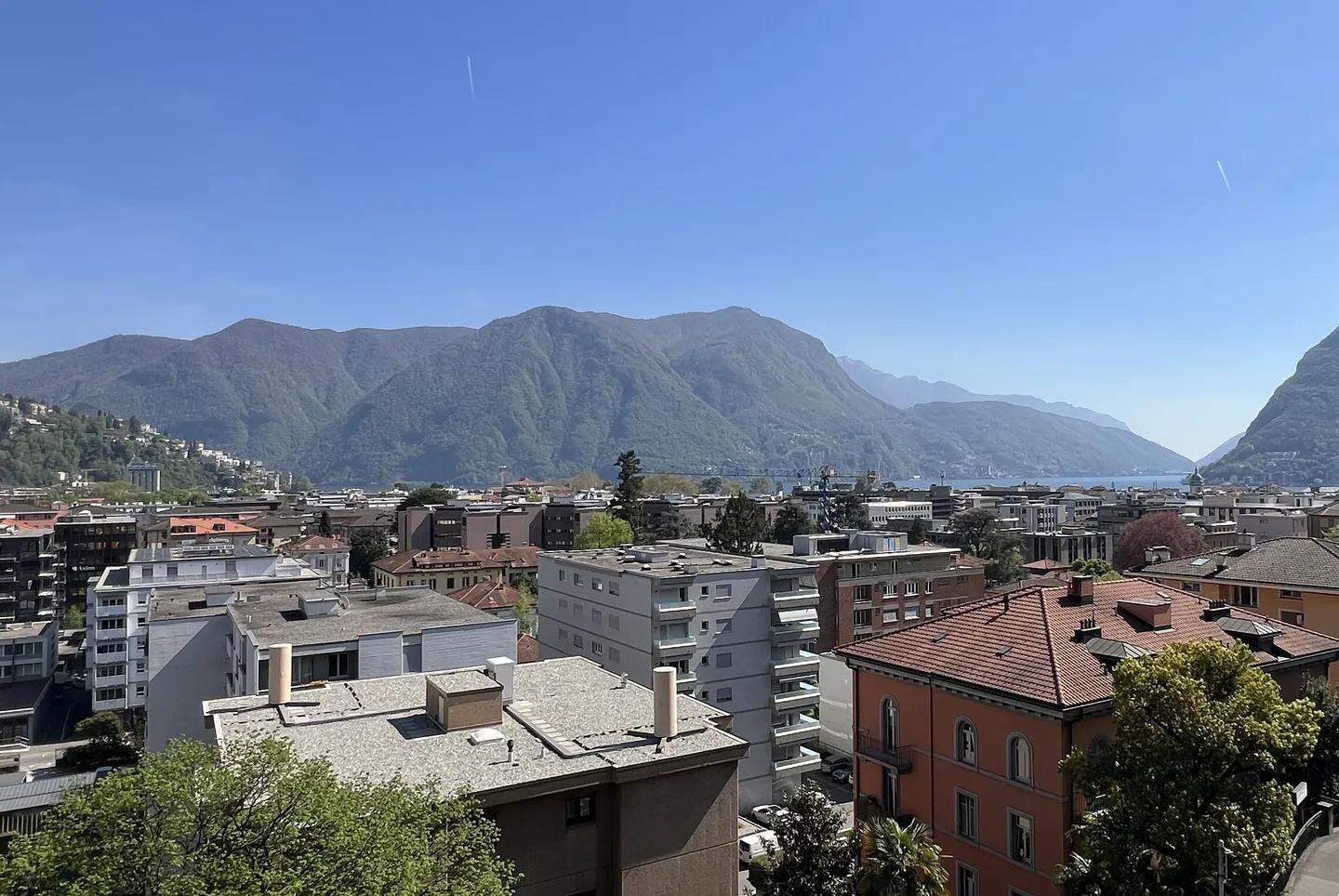 Charmante Wohnung mit Seeblick - Foto 1 von 7