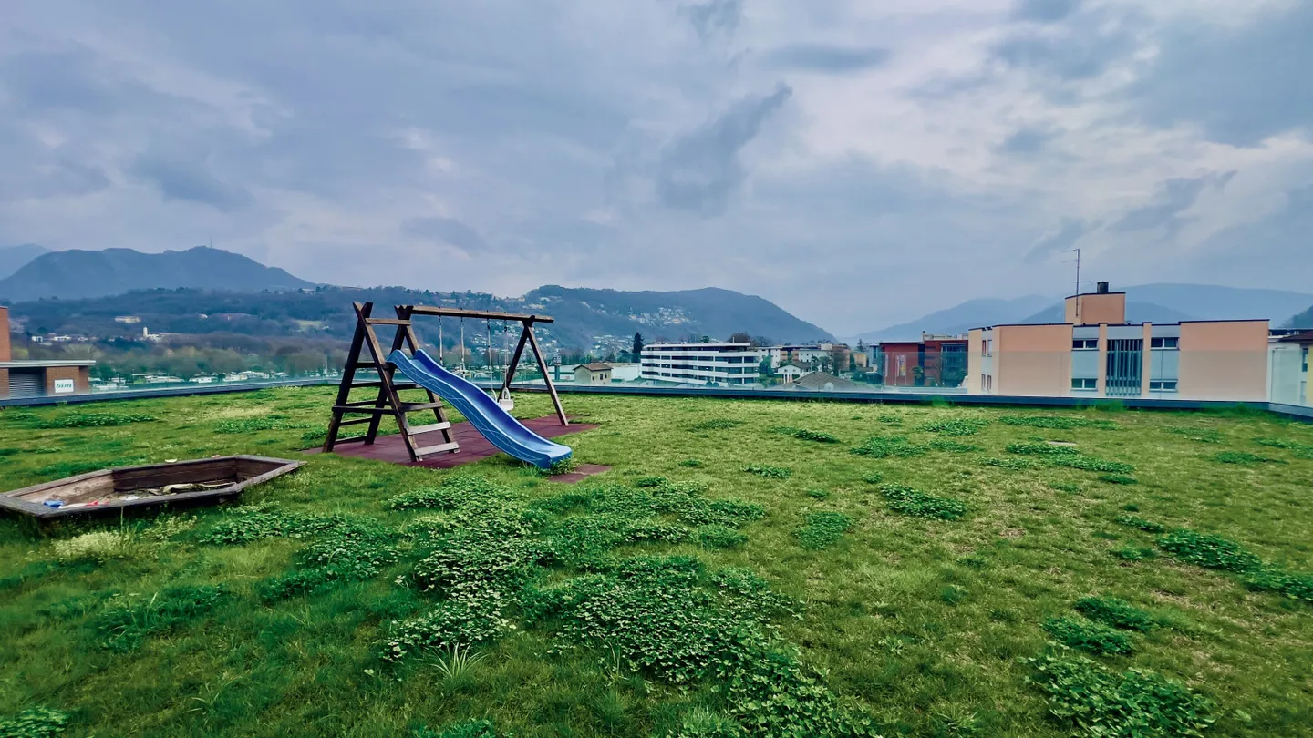 AFFITTASI COMODO APPARTAMENTO DI 2.5 LOCALI AD AGNO - Photo 5 sur 6