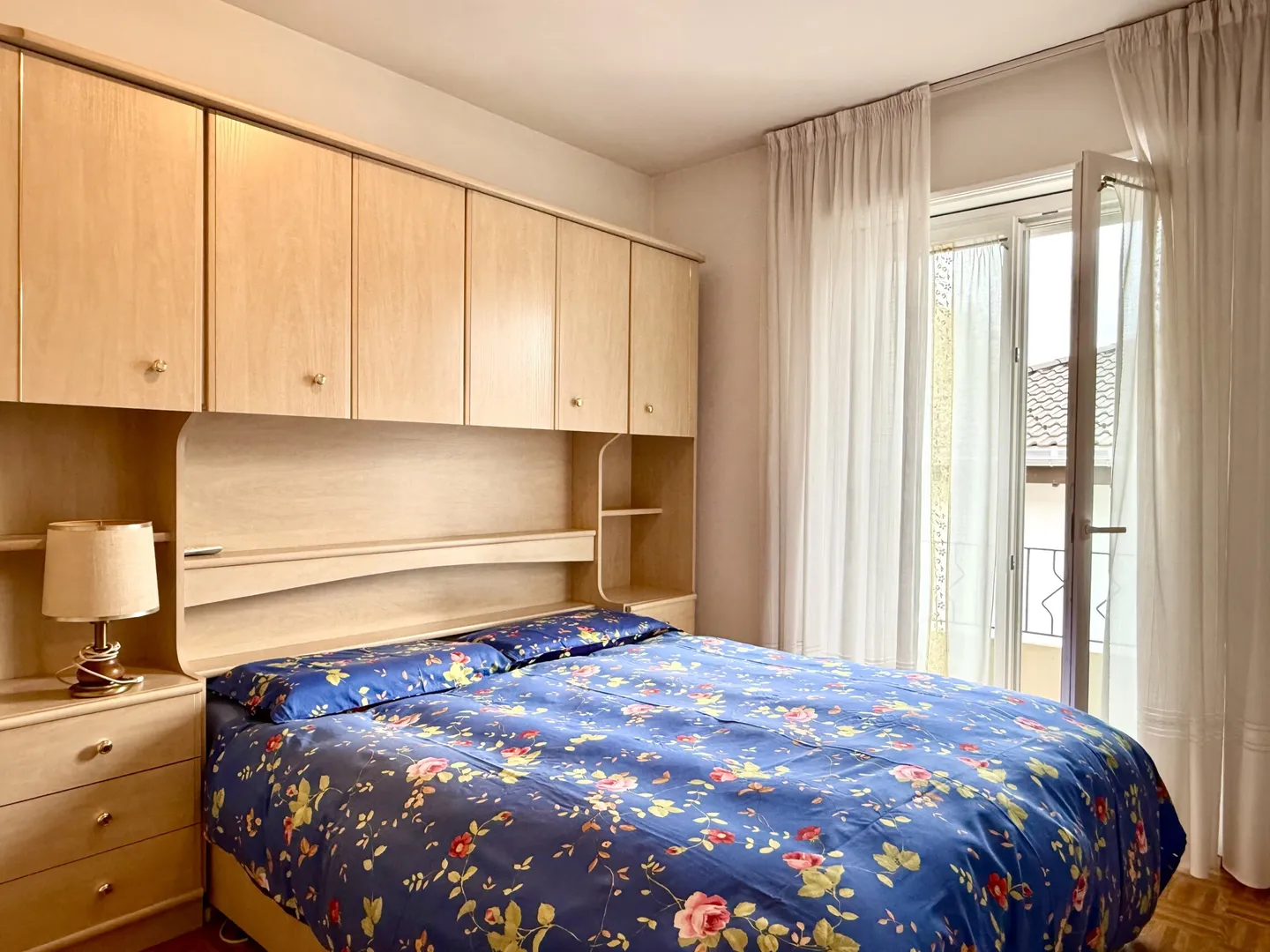 SPACIOUS 4.5 ROOMS FURNISHED IDEAL FOR RENOVATION IN MENDRISIO - Photo 7 of 9