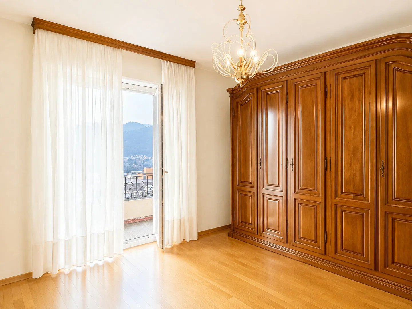 LOCATION AVEC OPTION D'ACHAT - LUMINEUX 4.5 PIÈCES DANS UN SECTEUR PRATIQUE À MENDRISIO - Photo 8 sur 9