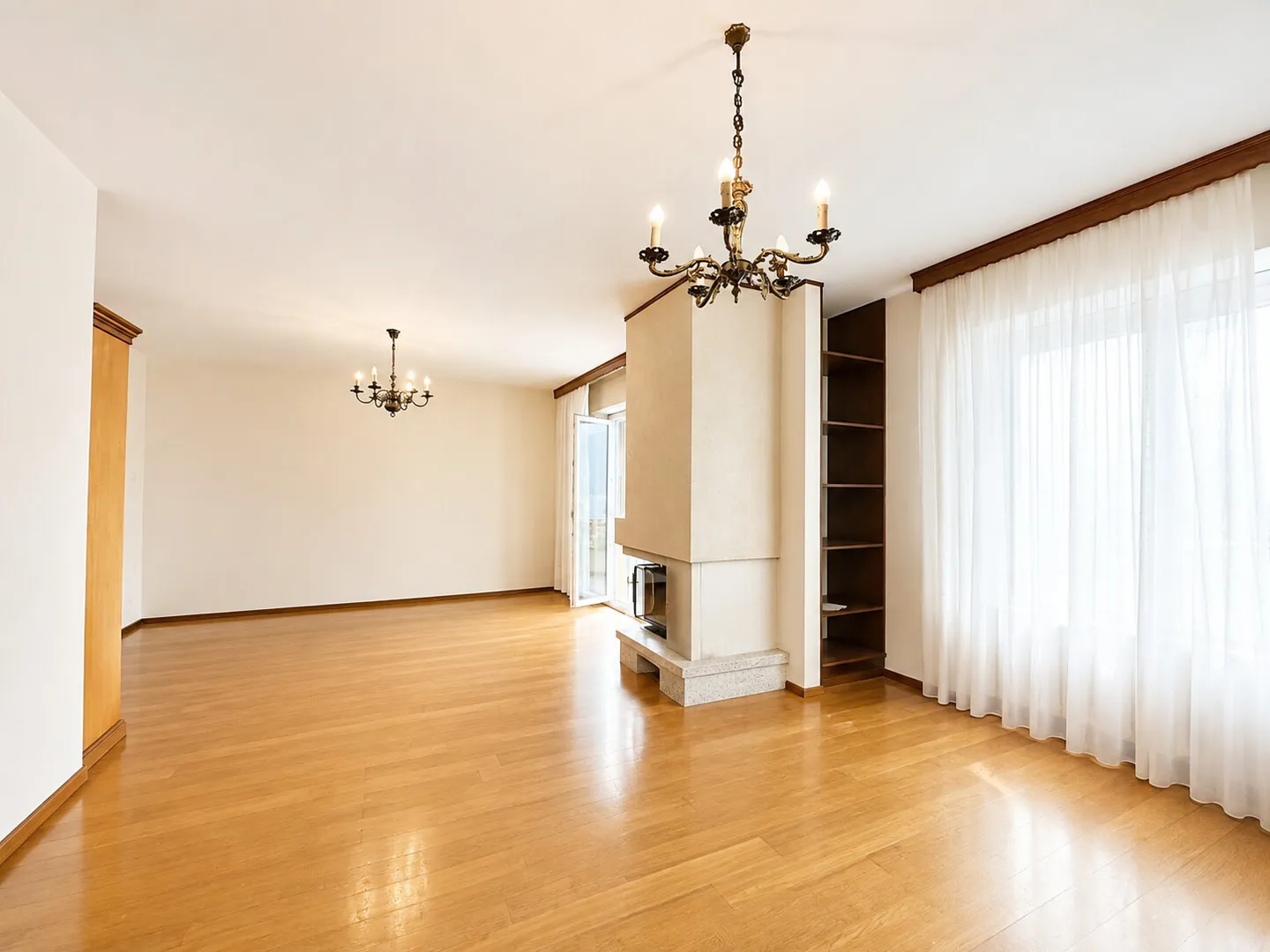 LOCATION AVEC OPTION D'ACHAT - LUMINEUX 4.5 PIÈCES DANS UN SECTEUR PRATIQUE À MENDRISIO - Photo 4 sur 9