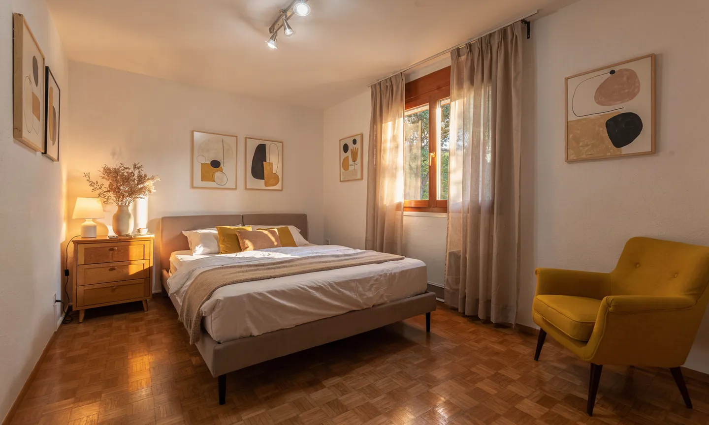 SPACIOUS 4.5 ROOMS INDEPENDENT WITH PRIVATE GARDEN IN MANNO - Photo 4 of 10