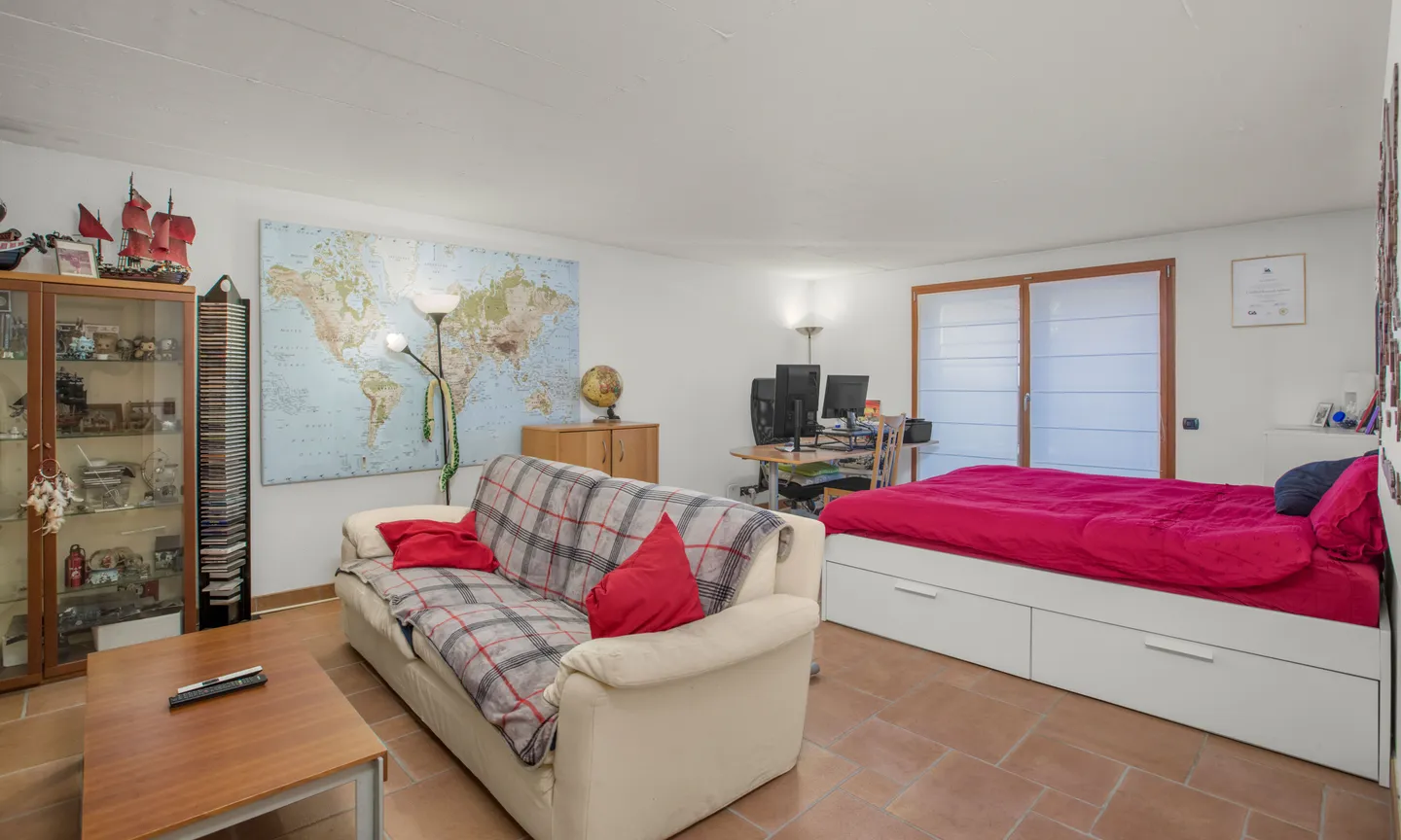 GRANDE VILLA UNIFAMILIAIRE DE 5,5 PIÈCES AVEC PISCINE À STABIO - Photo 9 sur 9