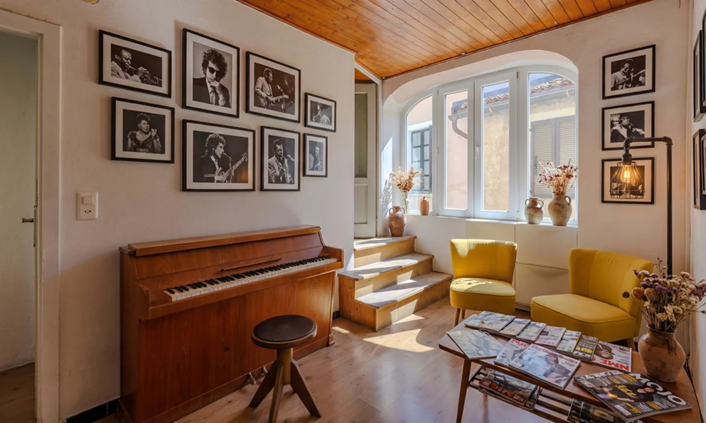 HISTORIC HOUSE RENOVATED WITH 4.5 ROOMS AND TERRACE IN BESAZIO - Photo 5 of 9