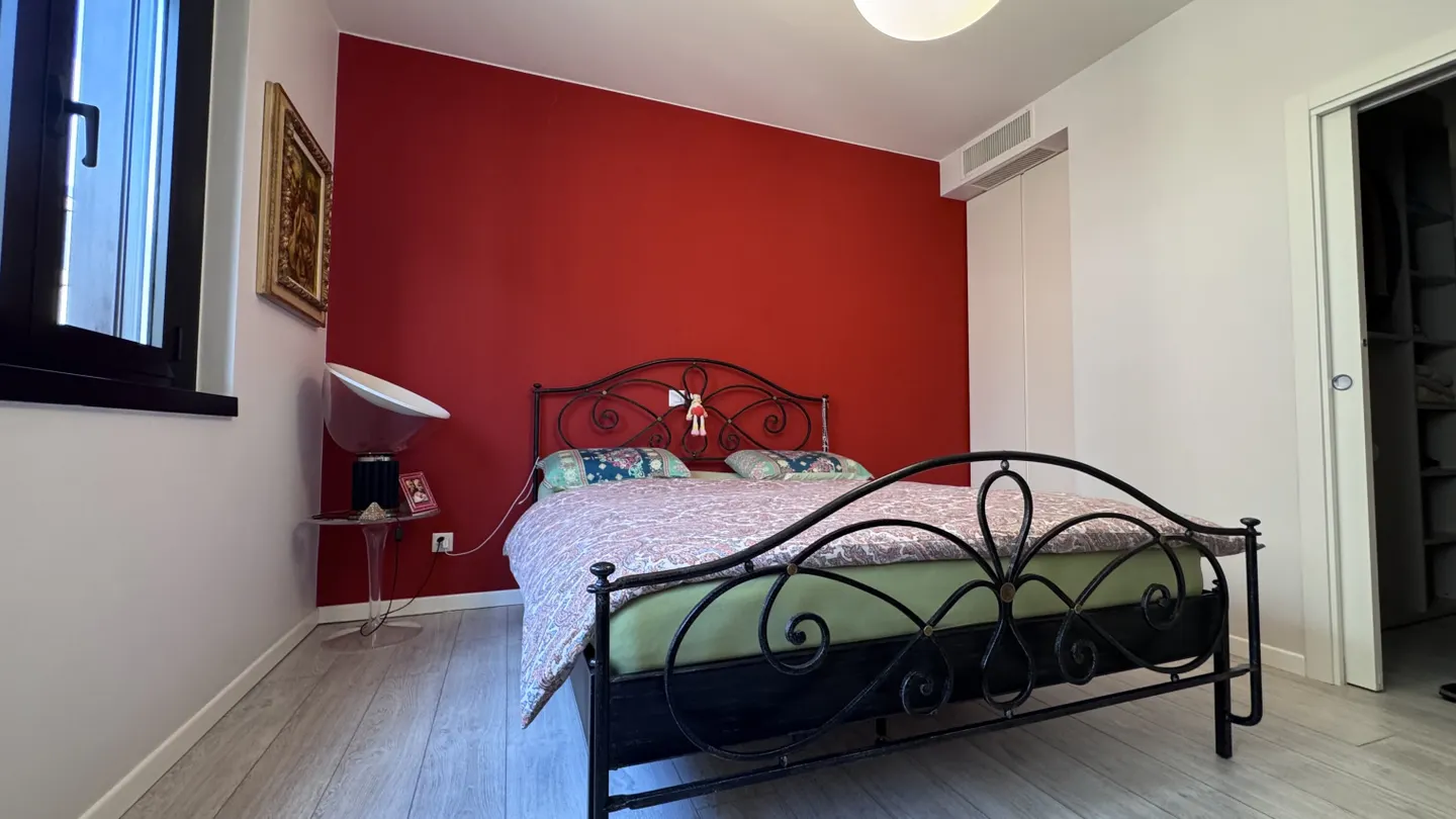 STUNNING AND SPACIOUS 3.5 ROOMS IN CENTRAL LUGANO - Photo 7 of 9