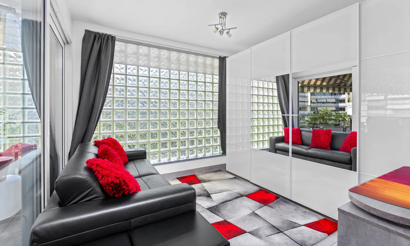 SPACIOUS AND MODERN 4.5 ROOMS WITH TERRACE IN LUGANO-PREGASSONA - Photo 7 of 12