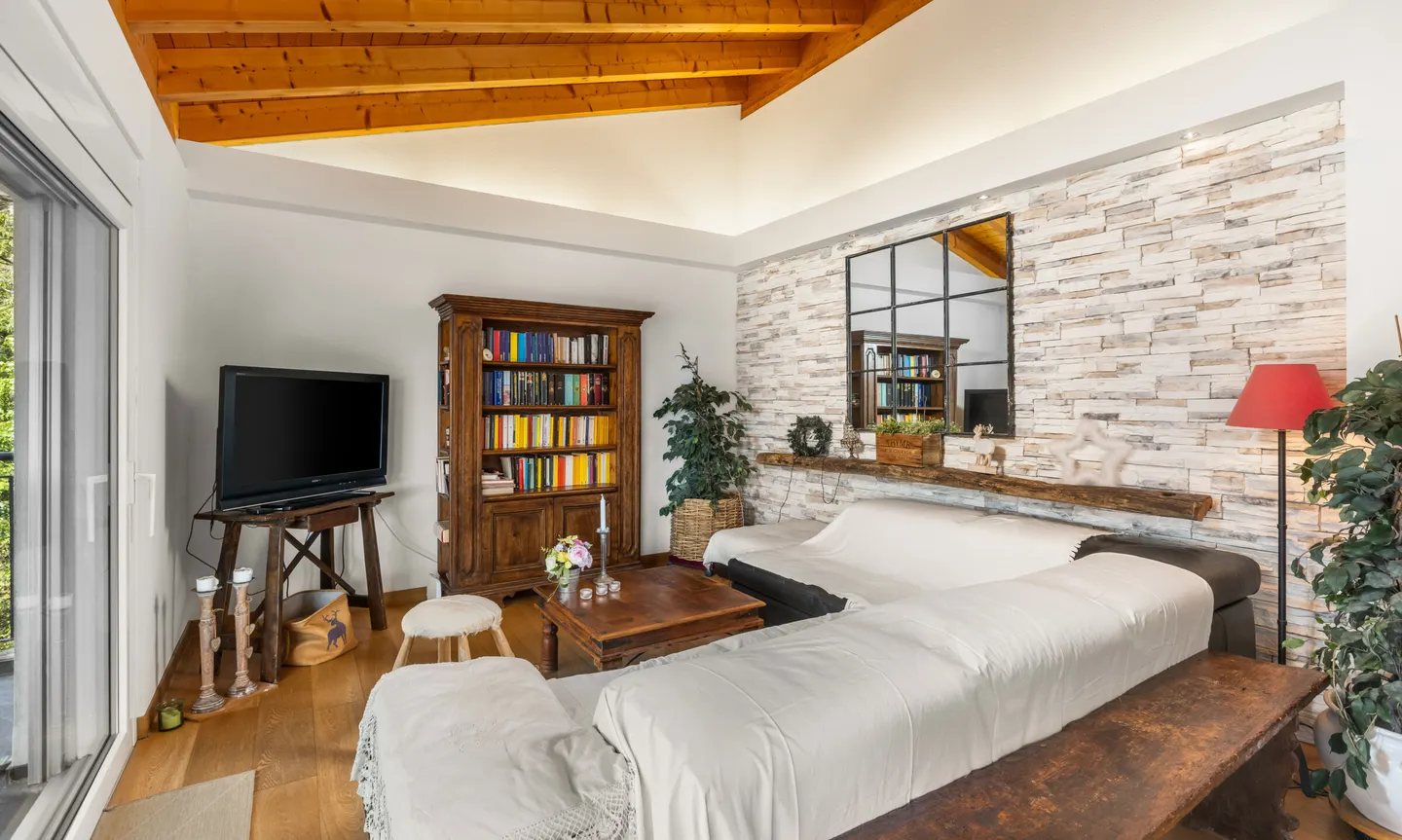 MODERN ATTIC OF 3.5 ROOMS WITH TERRACE IN VILLA LUGANESE - Photo 12 of 13